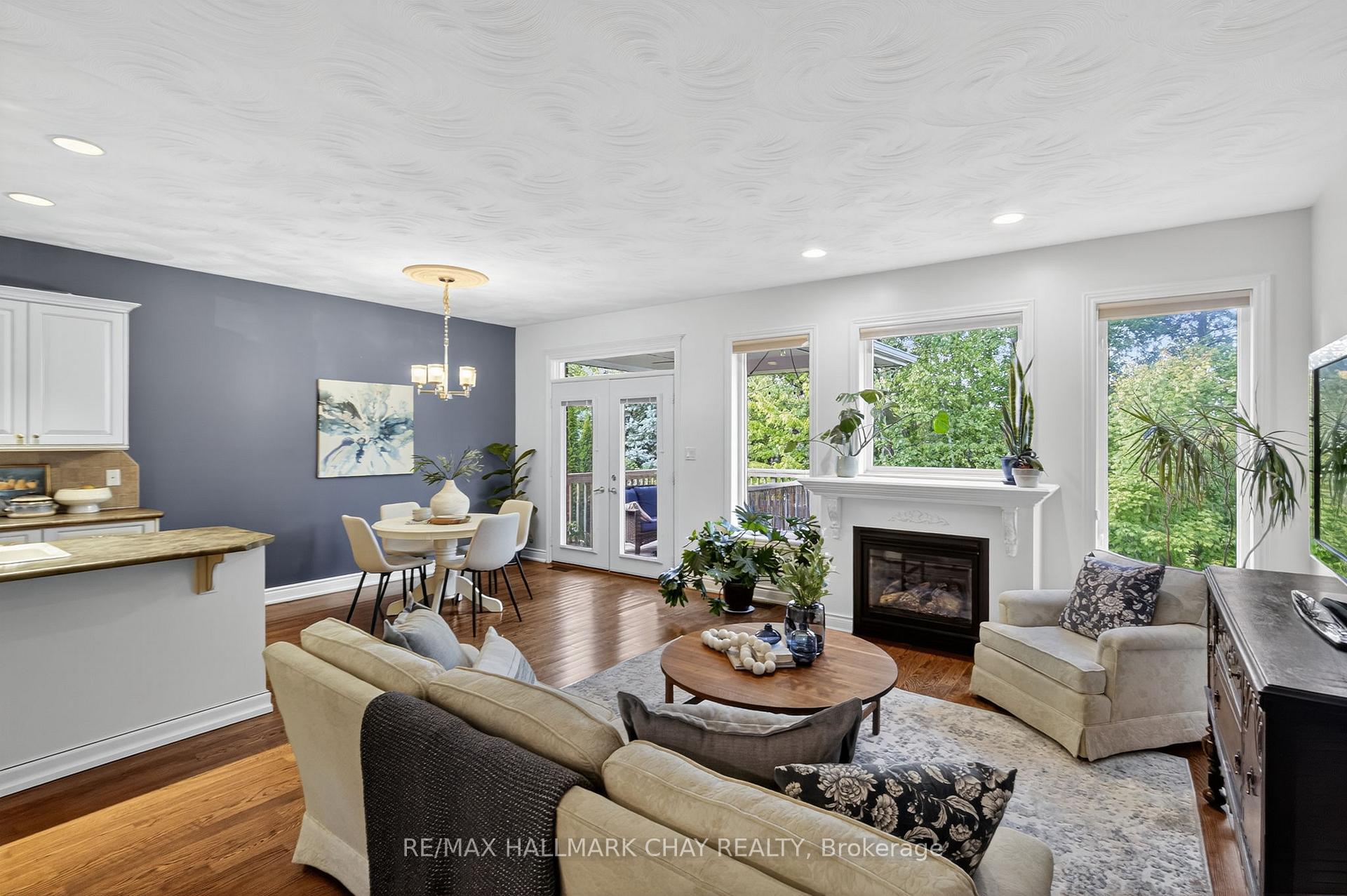 Photo 15 of 32 Wildwood Trail, Barrie, Ardagh — HOMEH