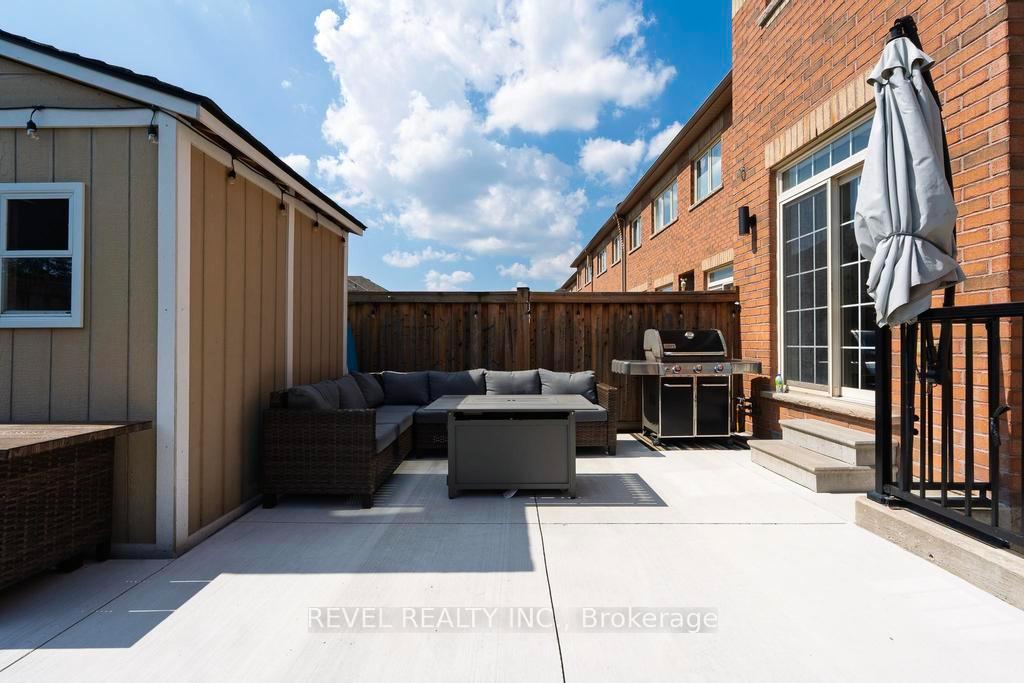 Photo 39 of 1 Coastline Drive, Brampton, Bram West — HOMEH