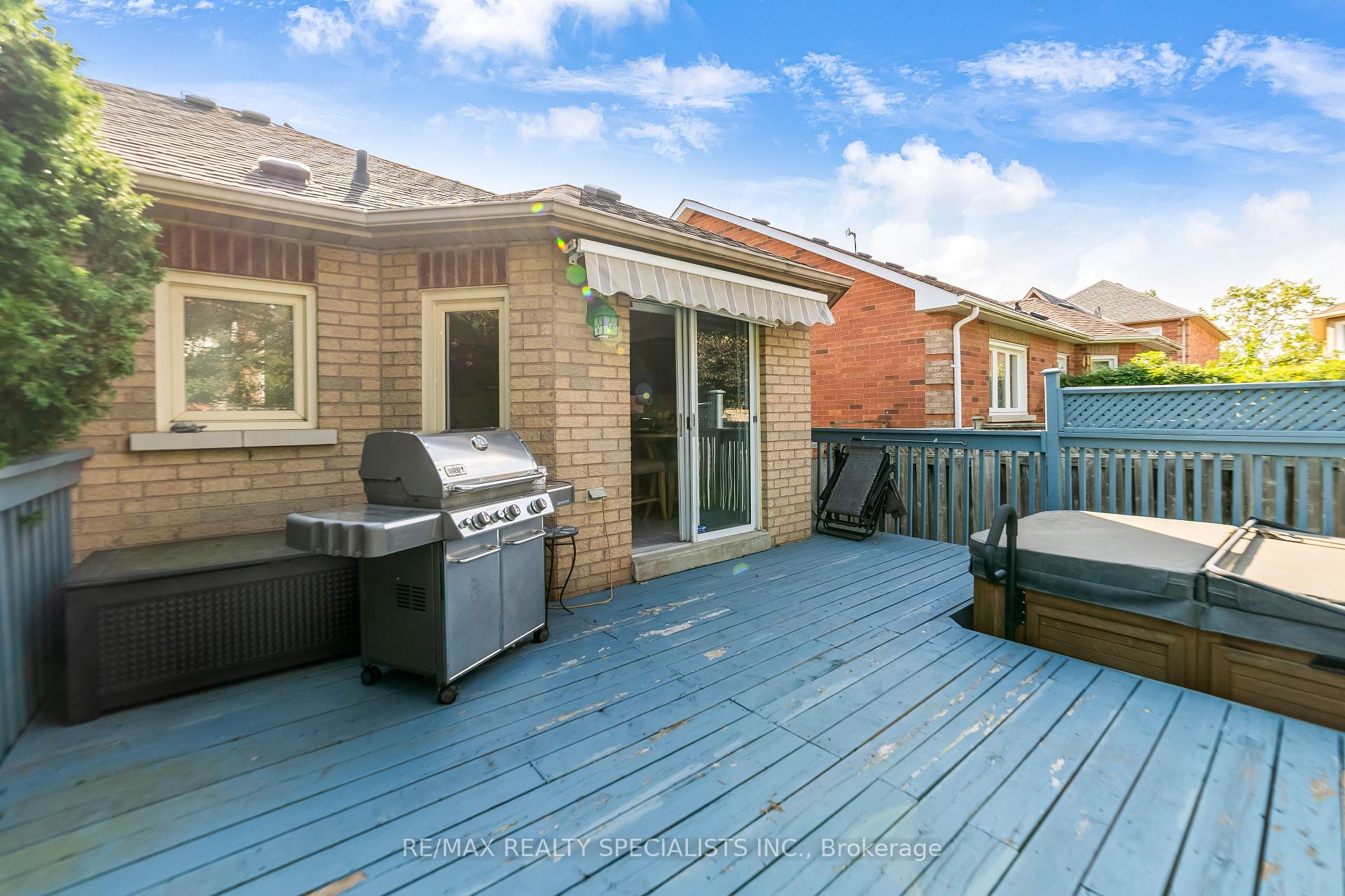 Photo 40 of 52 Buffridge Trail, Brampton, Snelgrove — HOMEH