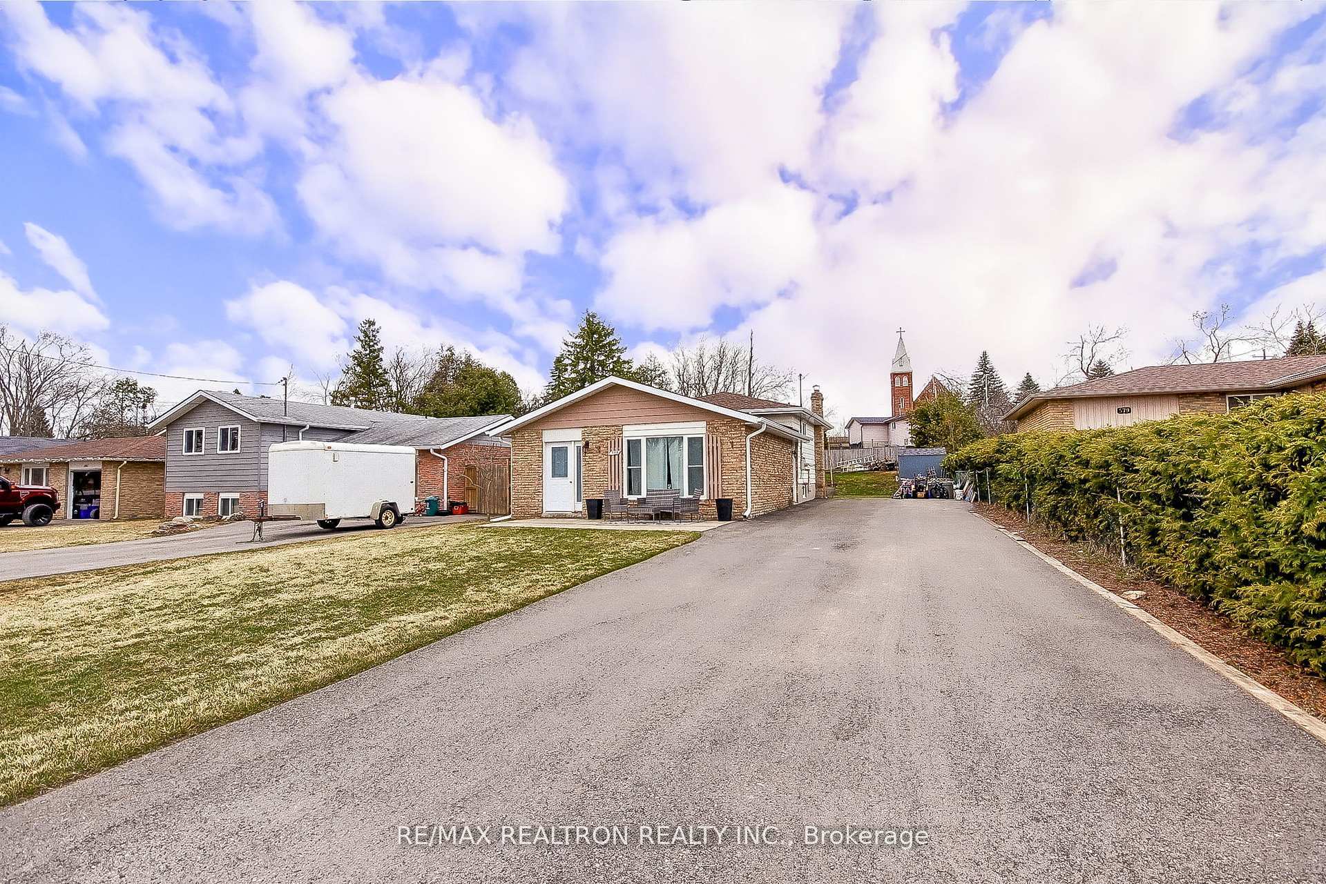 Photo 6 of 585 North Street, Brock, Beaverton — HOMEH