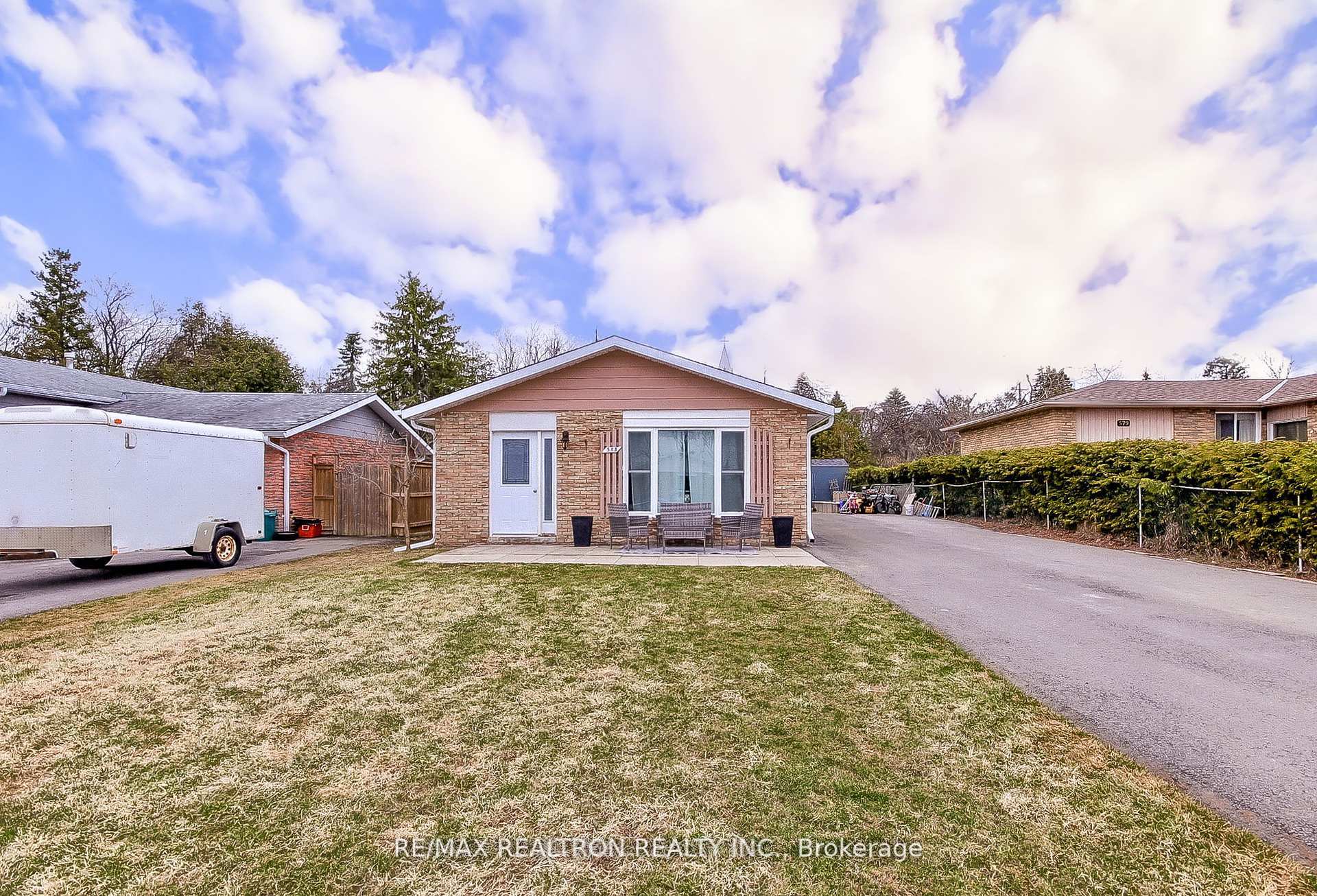 Photo 12 of 585 North Street, Brock, Beaverton — HOMEH