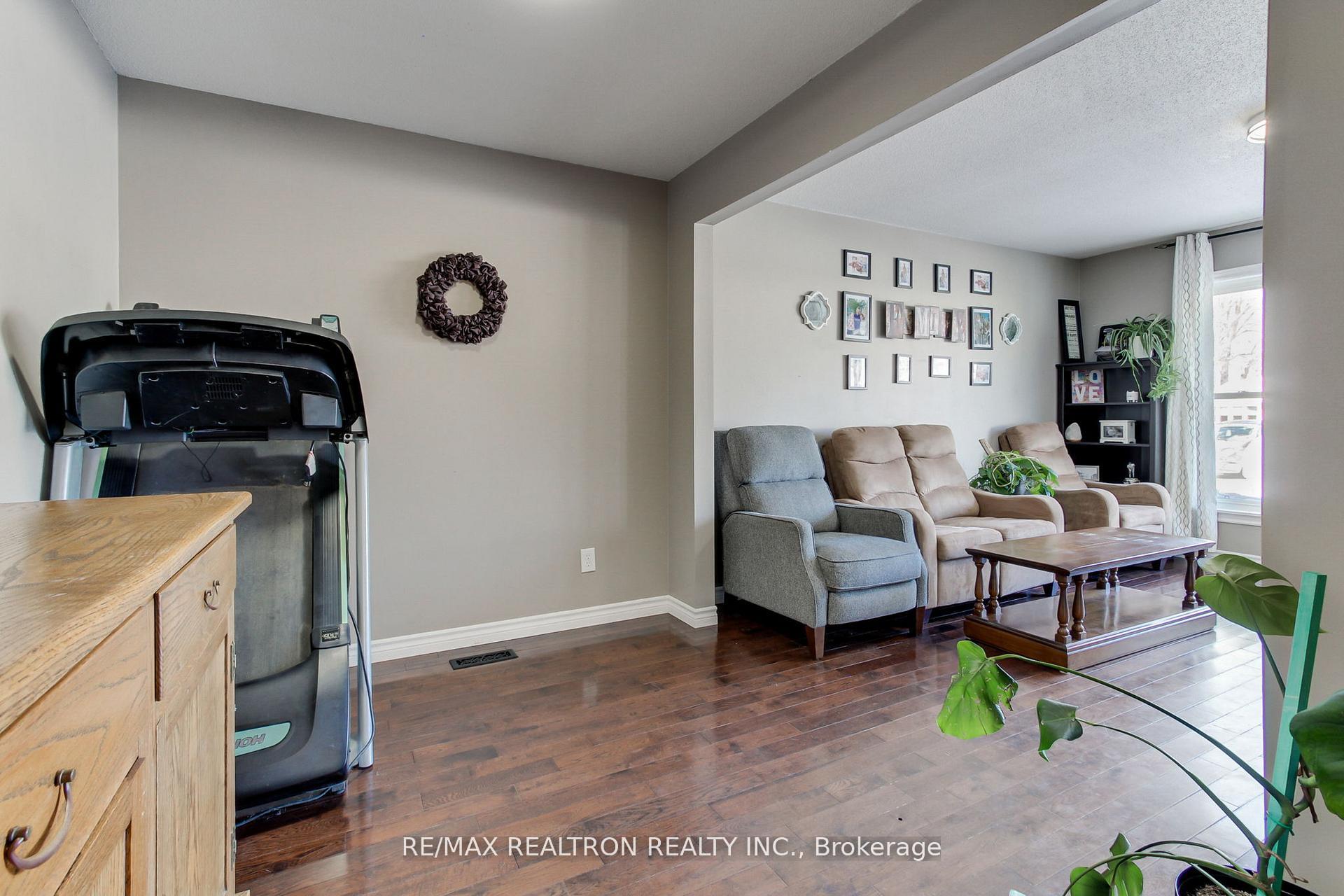 Photo 10 of 585 North Street, Brock, Beaverton — HOMEH