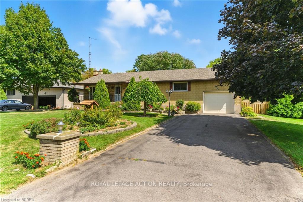Photo 4 of 18 Algonquin Avenue, Hamilton, Greensville — HOMEH
