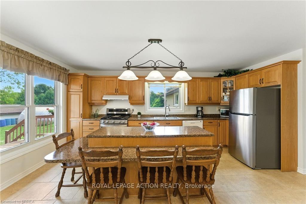Photo 19 of 18 Algonquin Avenue, Hamilton, Greensville — HOMEH