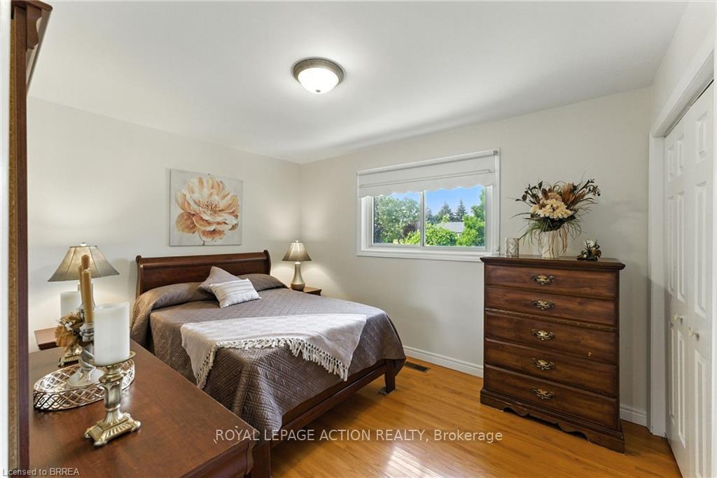 Photo 15 of 18 Algonquin Avenue, Hamilton, Greensville — HOMEH