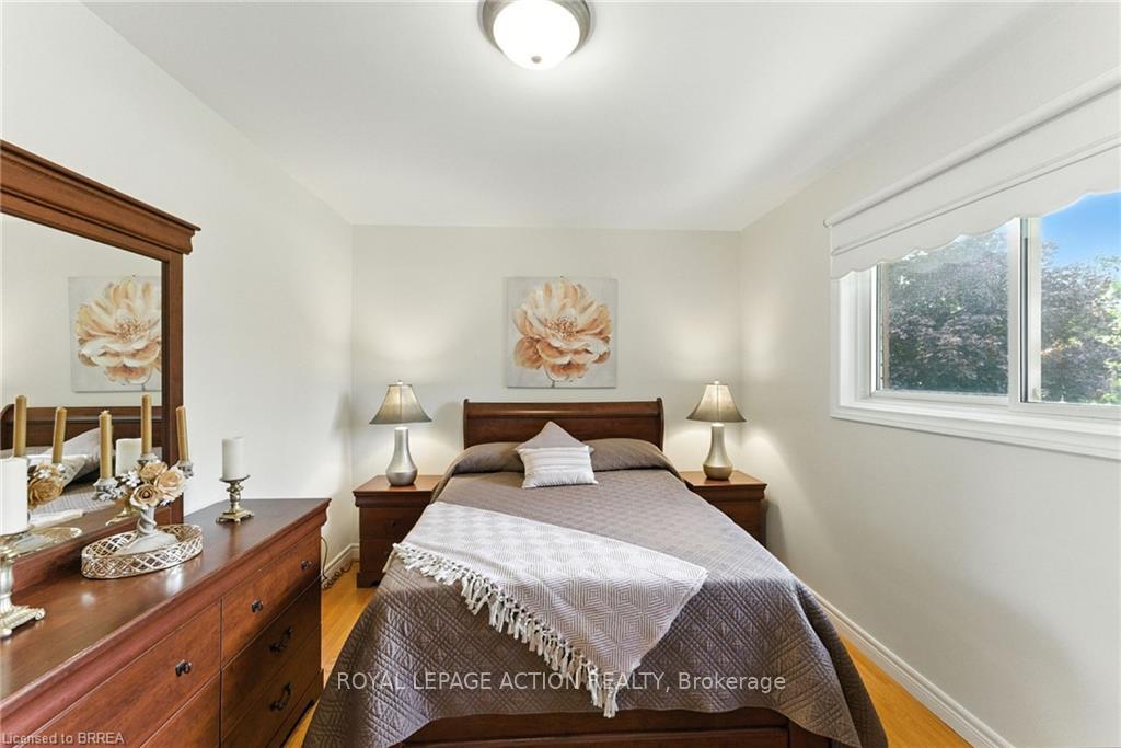 Photo 33 of 18 Algonquin Avenue, Hamilton, Greensville — HOMEH