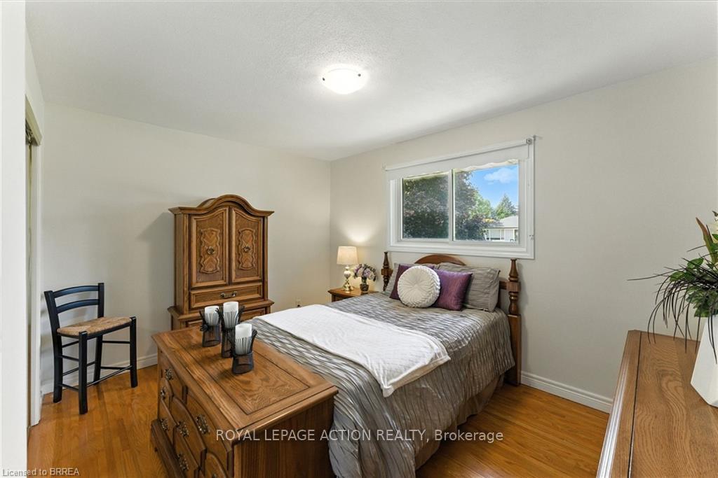 Photo 18 of 18 Algonquin Avenue, Hamilton, Greensville — HOMEH