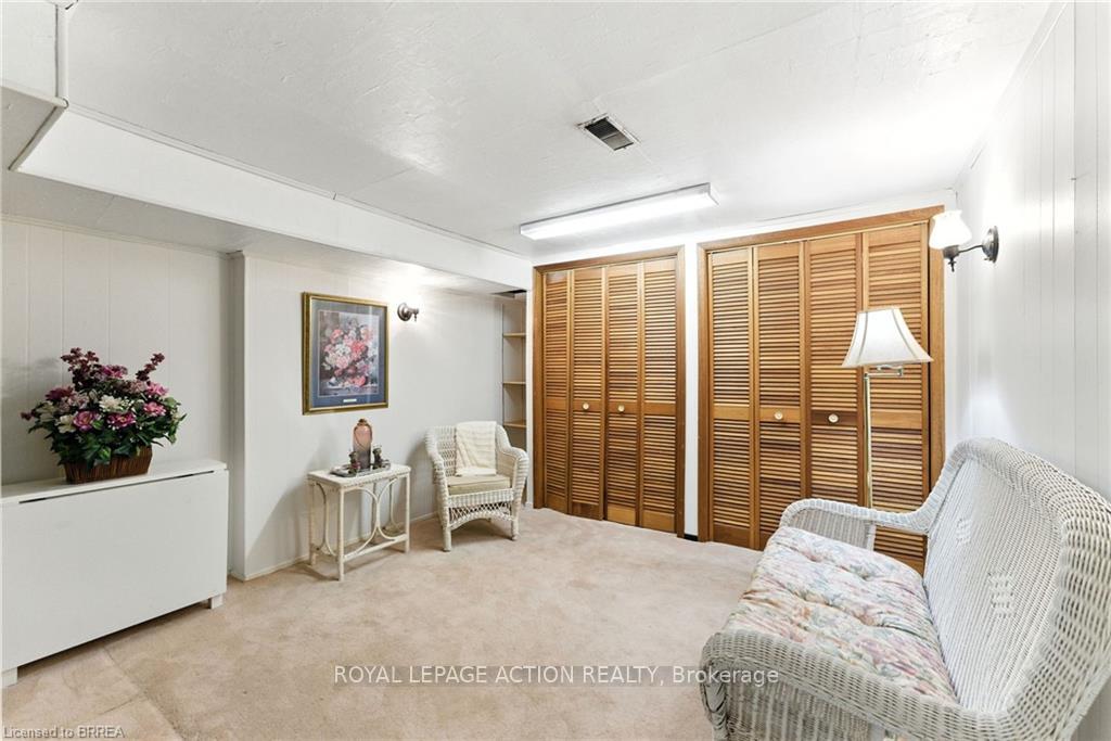 Photo 23 of 18 Algonquin Avenue, Hamilton, Greensville — HOMEH