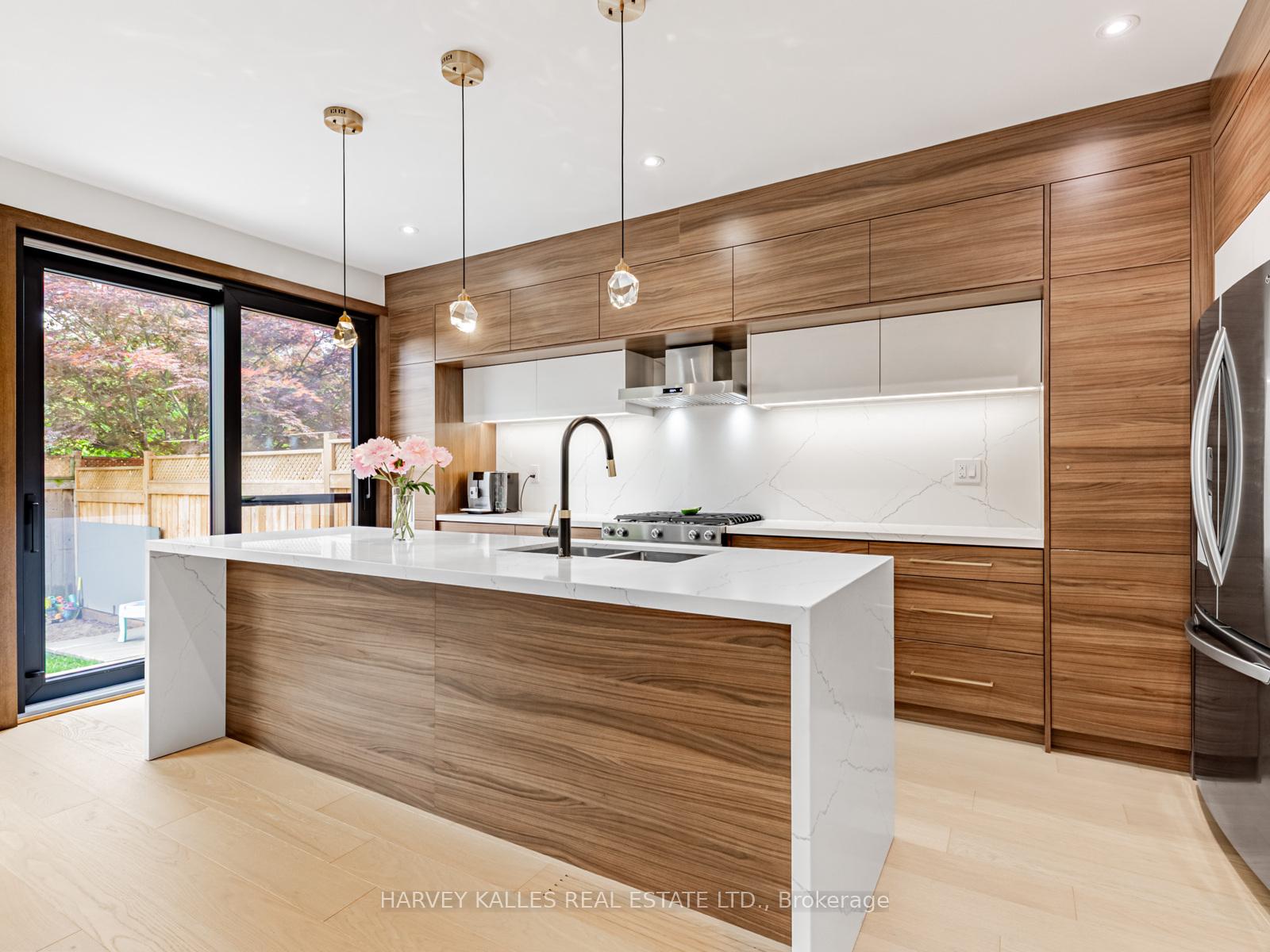 Photo 35 of 128 Kingsbridge Circle, Vaughan, Beverley Glen — HOMEH