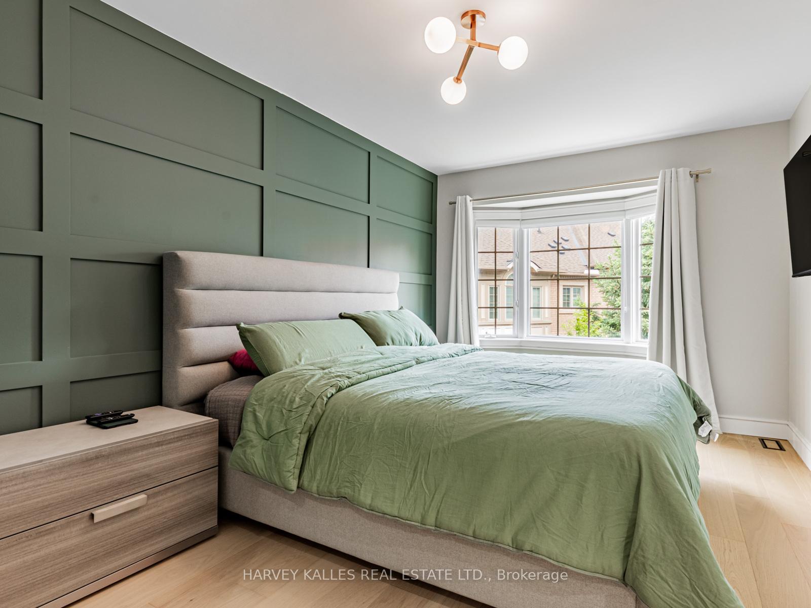 Photo 32 of 128 Kingsbridge Circle, Vaughan, Beverley Glen — HOMEH