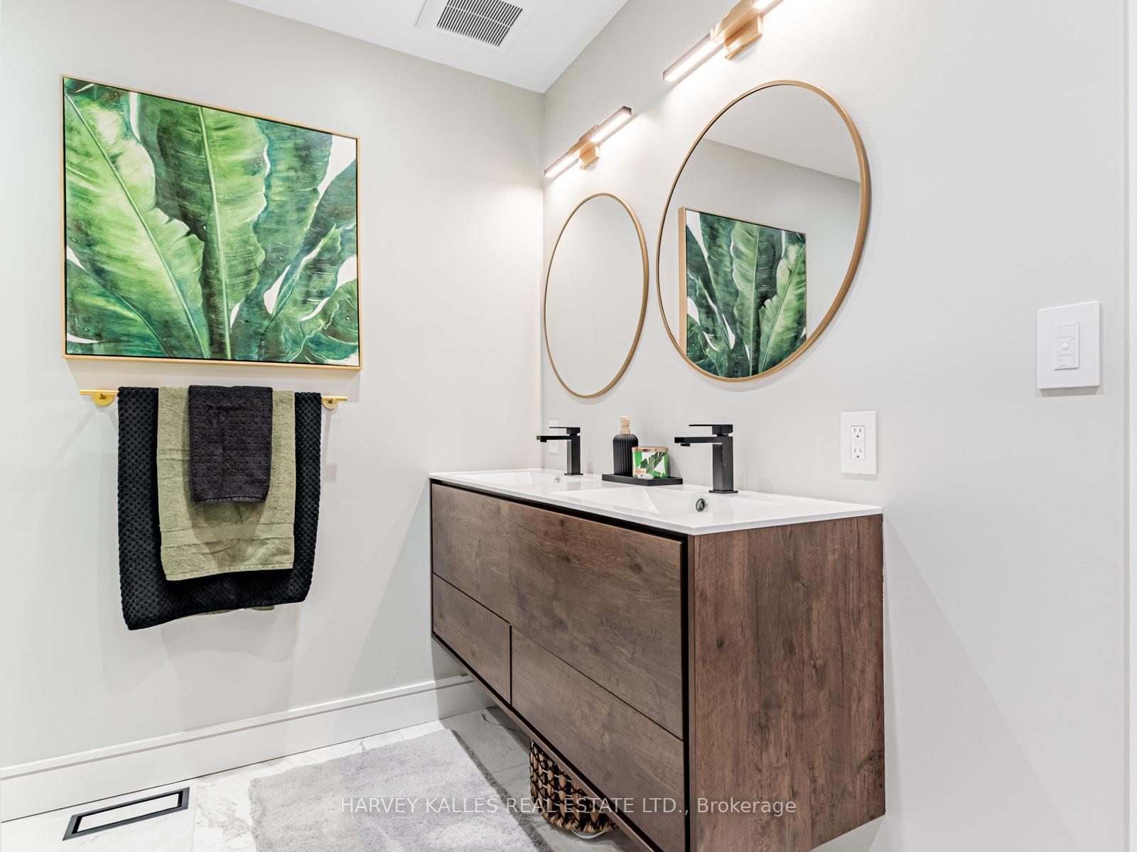 Photo 28 of 128 Kingsbridge Circle, Vaughan, Beverley Glen — HOMEH