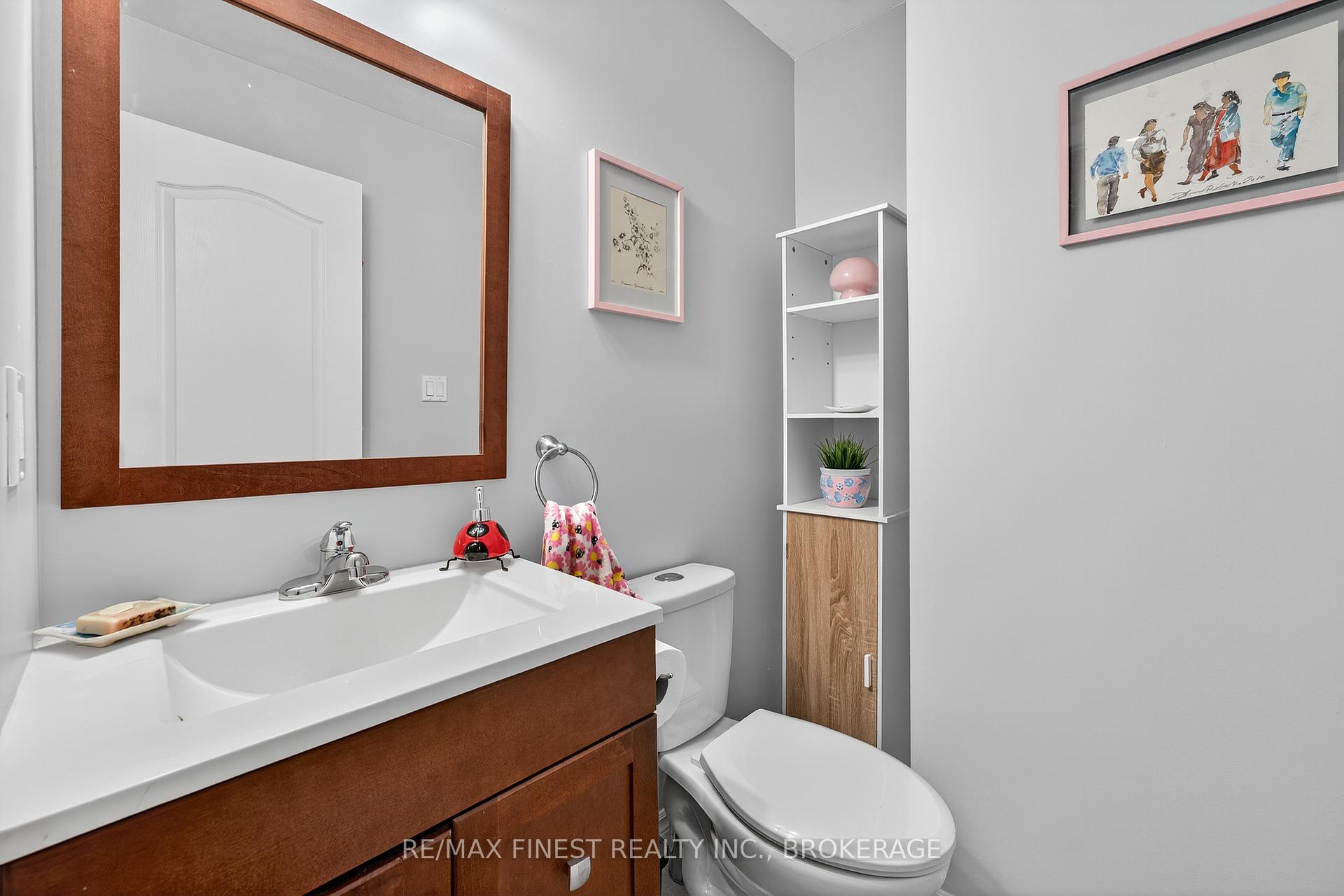 Photo 9 of 39 Charles Street, Kingston, East of Sir John A. Blvd — HOMEH
