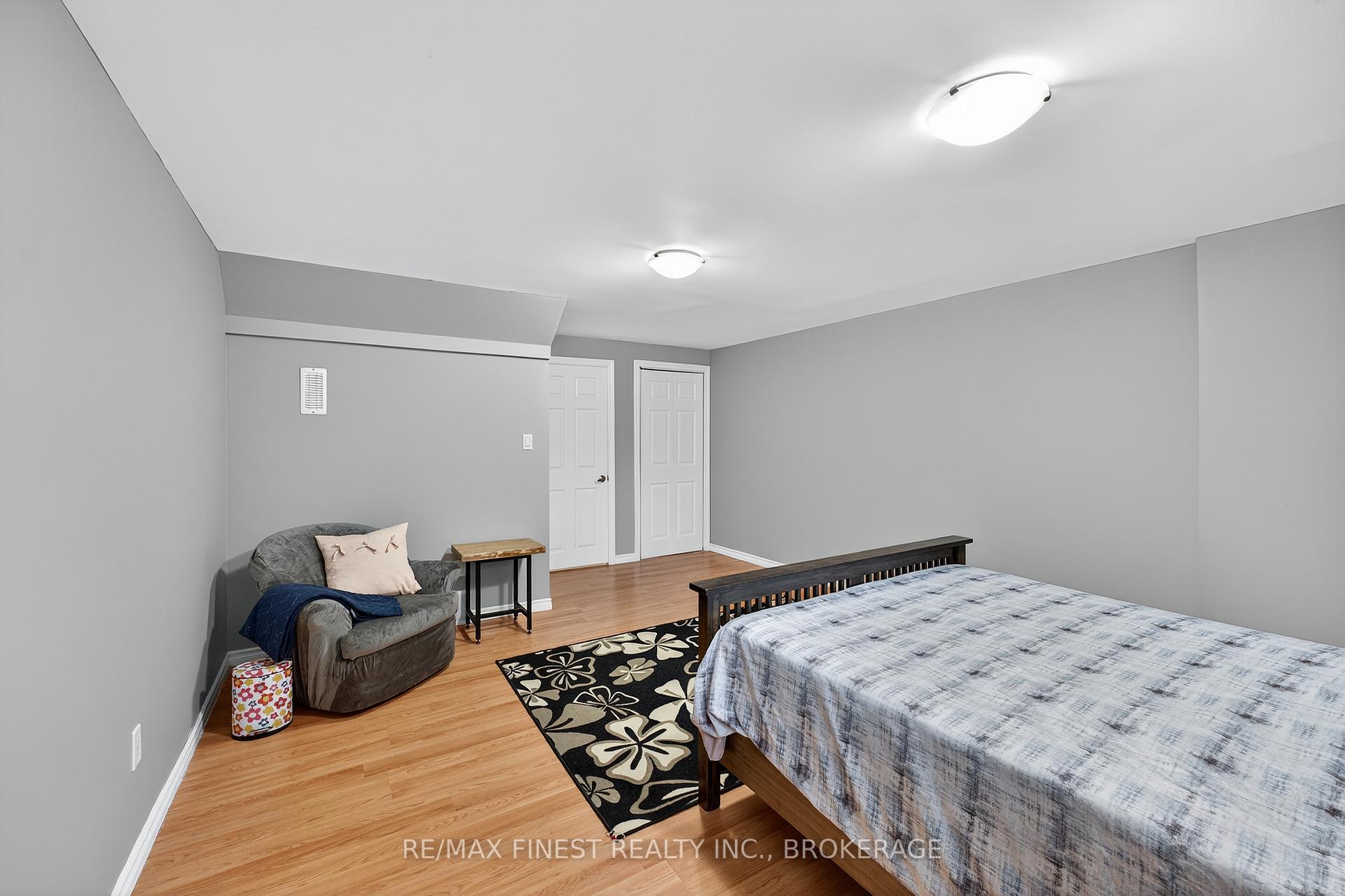 Photo 12 of 39 Charles Street, Kingston, East of Sir John A. Blvd — HOMEH