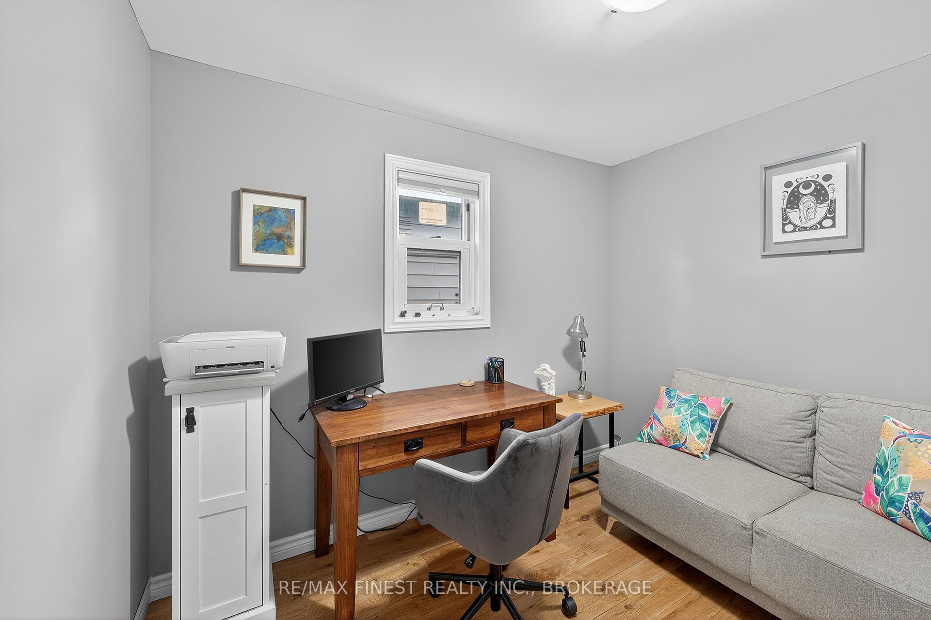 Photo 13 of 39 Charles Street, Kingston, East of Sir John A. Blvd — HOMEH