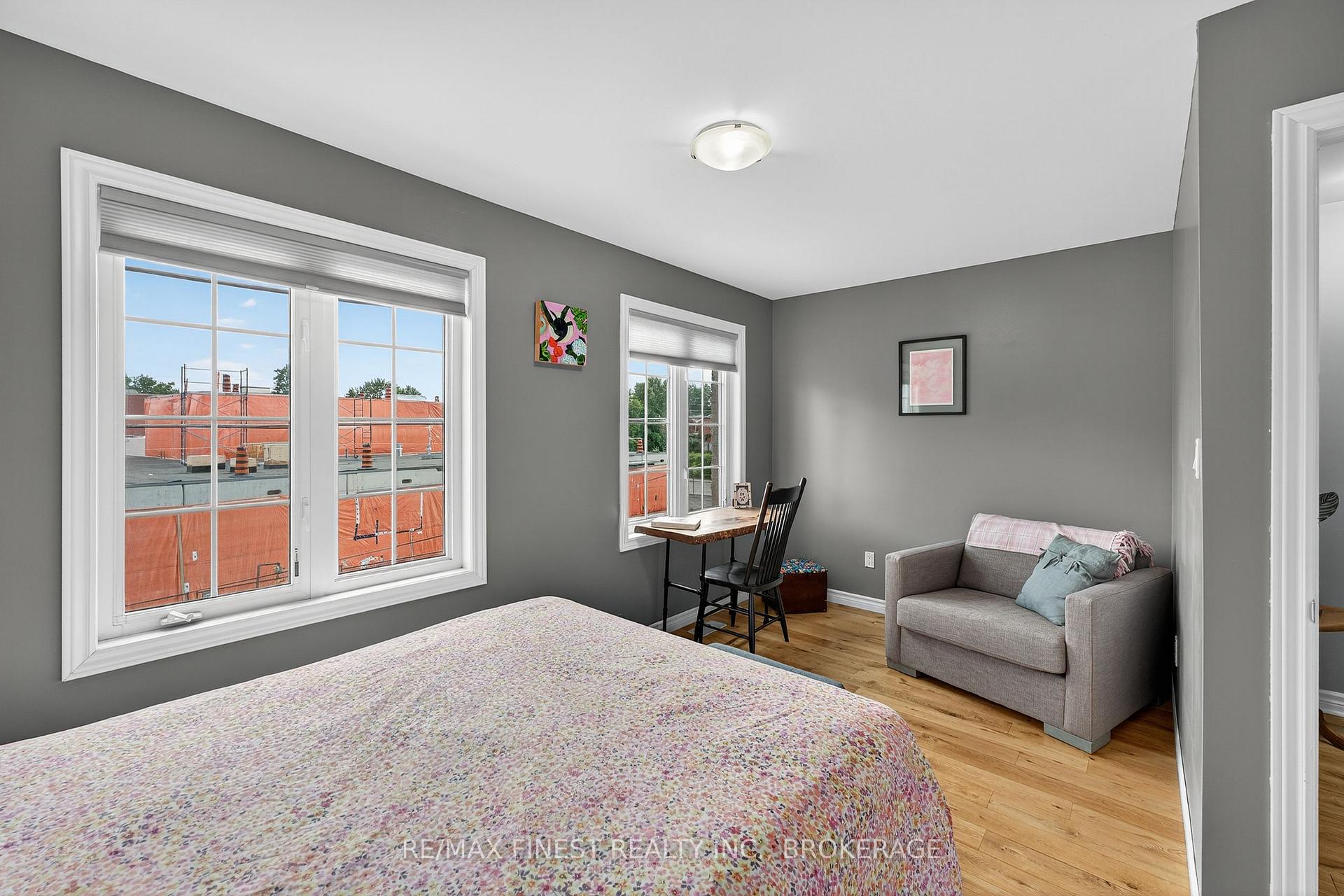 Photo 20 of 39 Charles Street, Kingston, East of Sir John A. Blvd — HOMEH