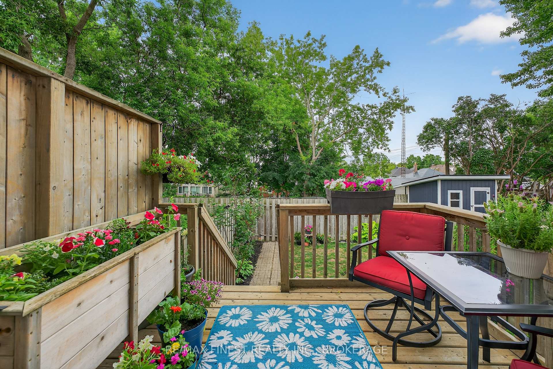 Photo 29 of 39 Charles Street, Kingston, East of Sir John A. Blvd — HOMEH