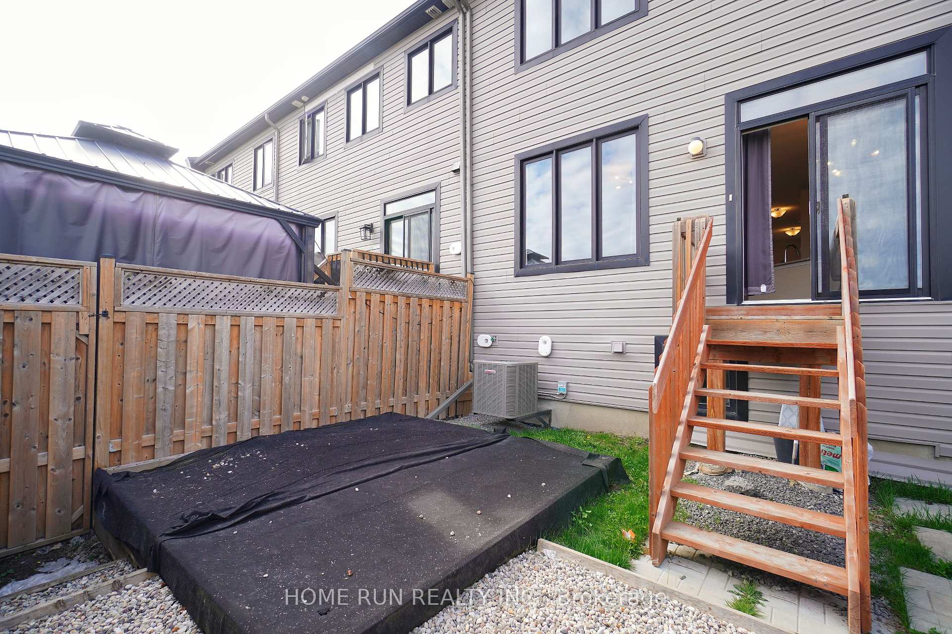 Photo 30 of 224 Don Brown Private, Ottawa, Kanata - Emerald Meadows/Trailwest — HOMEH