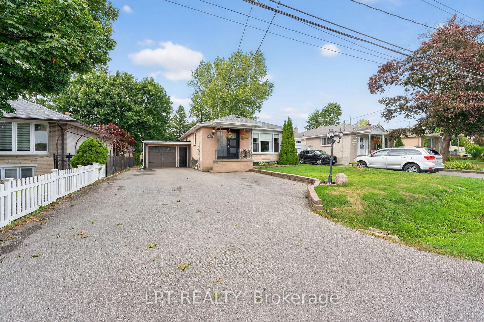 Photo 7 of 804 Beech Street W, Whitby, Downtown Whitby — HOMEH