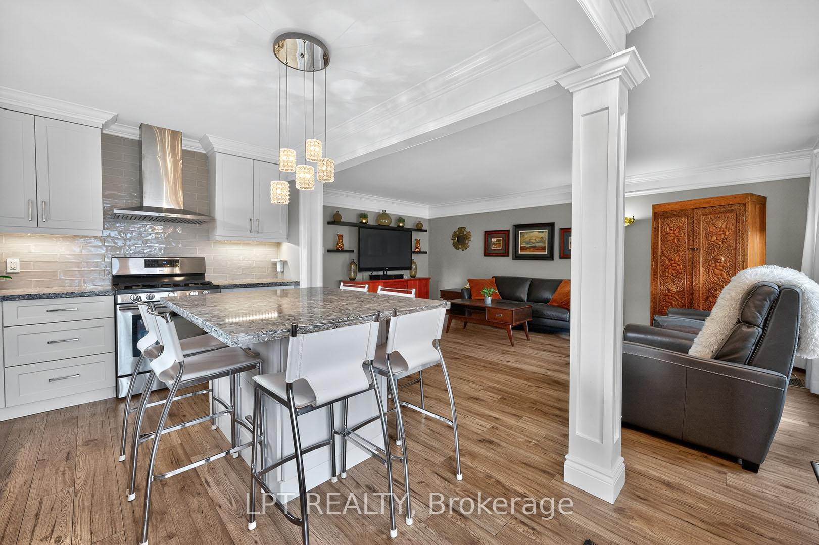 Photo 10 of 804 Beech Street W, Whitby, Downtown Whitby — HOMEH