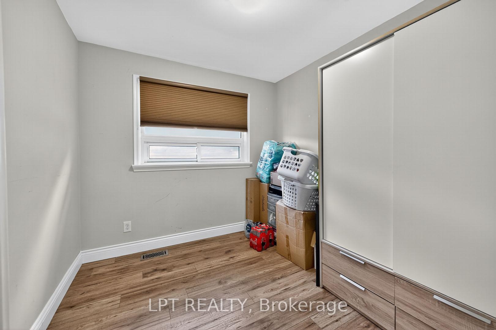 Photo 29 of 804 Beech Street W, Whitby, Downtown Whitby — HOMEH