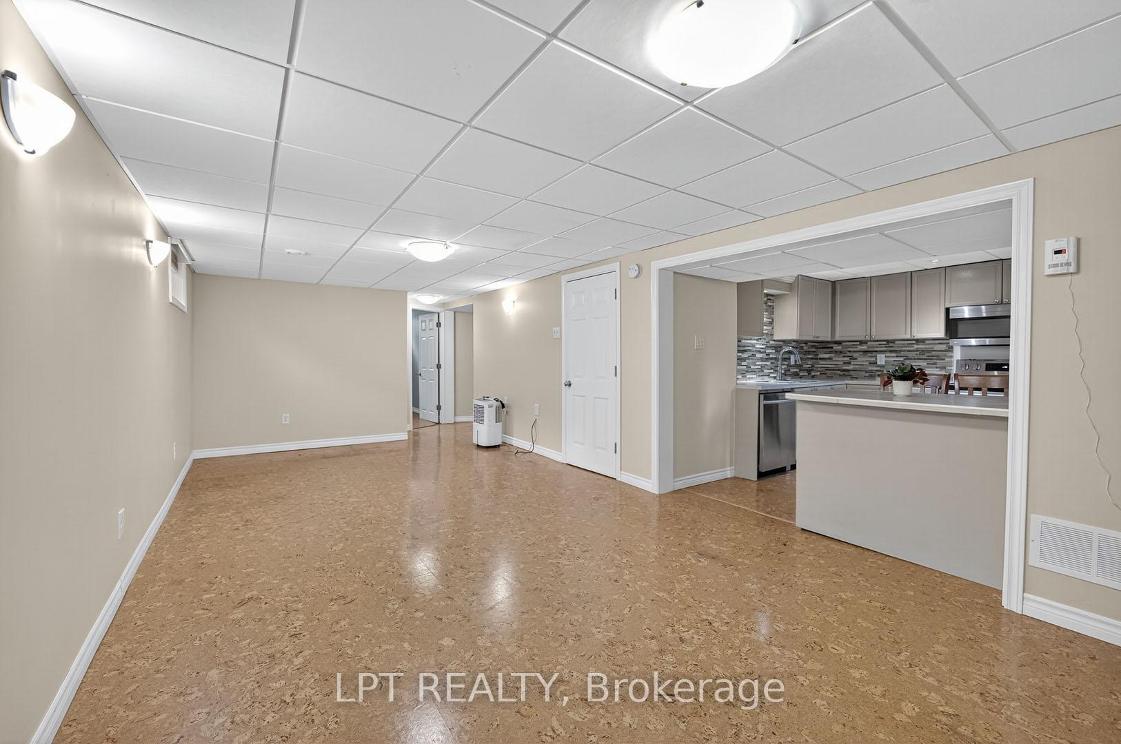 Photo 33 of 804 Beech Street W, Whitby, Downtown Whitby — HOMEH