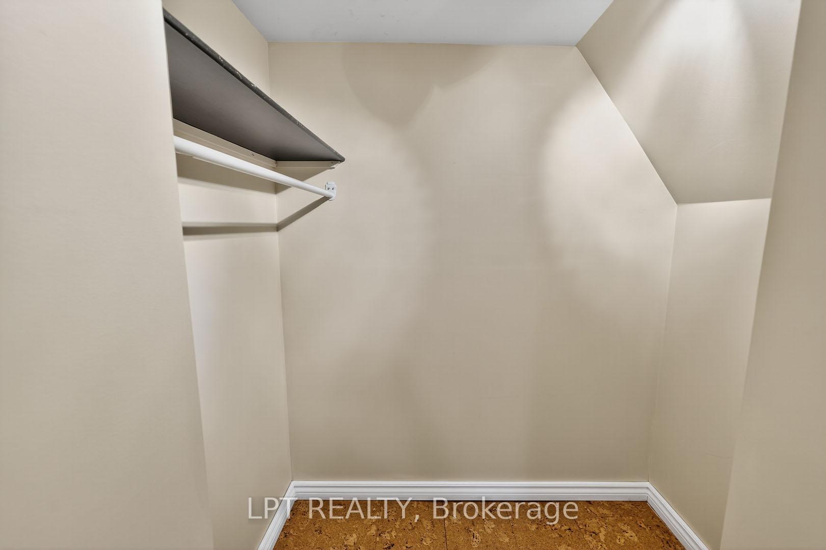 Photo 32 of 804 Beech Street W, Whitby, Downtown Whitby — HOMEH