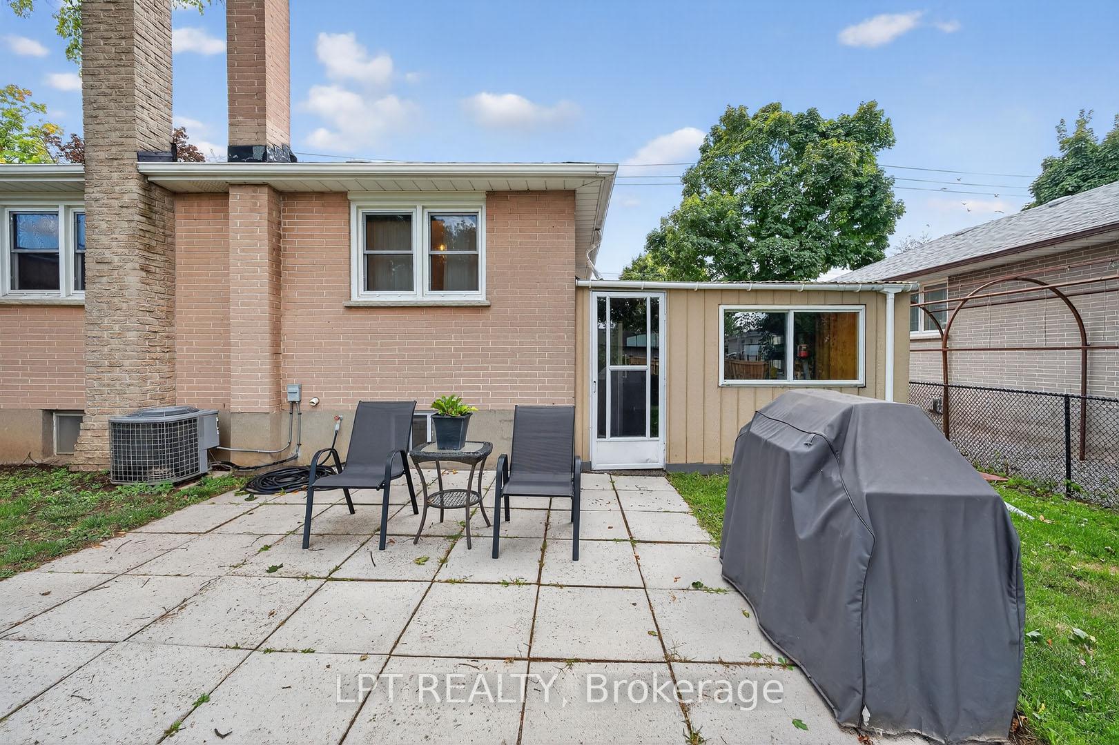 Photo 39 of 804 Beech Street W, Whitby, Downtown Whitby — HOMEH