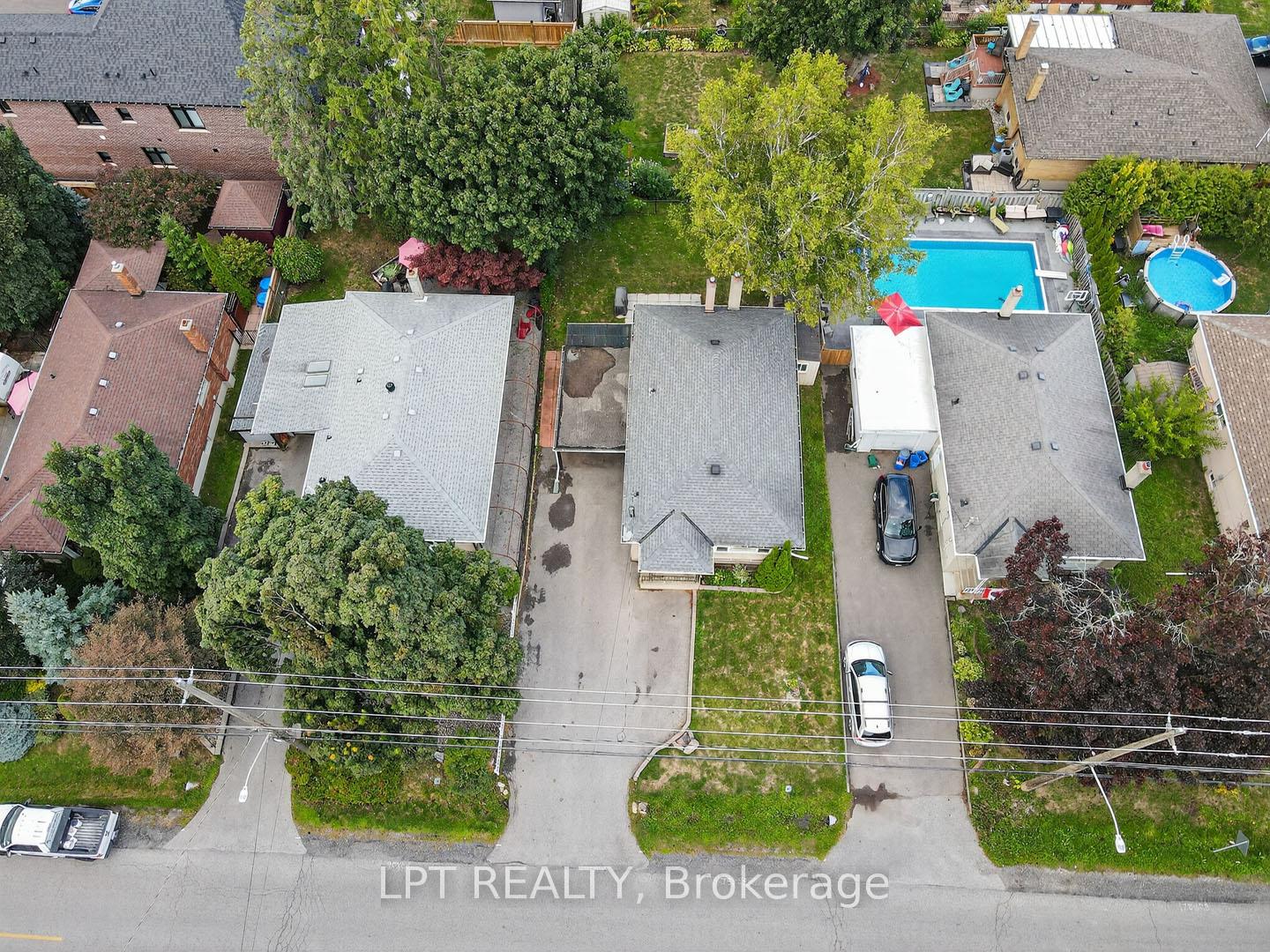 Photo 45 of 804 Beech Street W, Whitby, Downtown Whitby — HOMEH