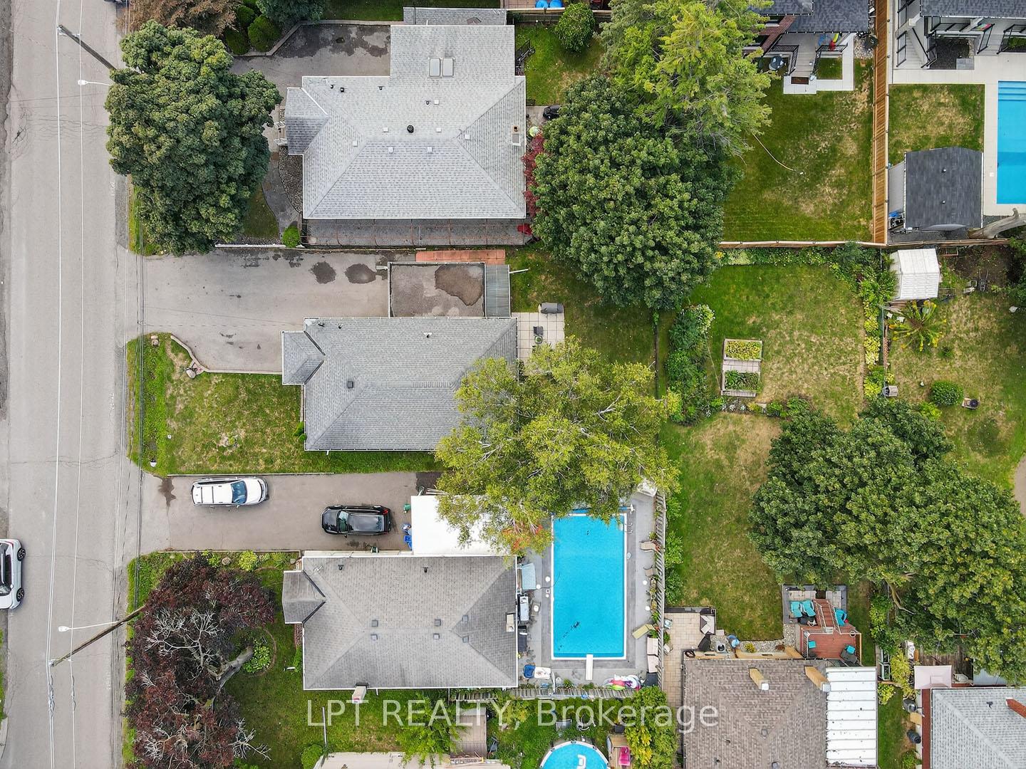 Photo 41 of 804 Beech Street W, Whitby, Downtown Whitby — HOMEH