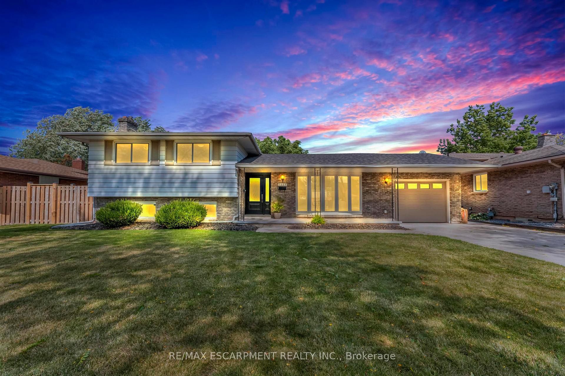 Photo 1 of 7119 Brian Crescent, Niagara Falls, Casey — HOMEH