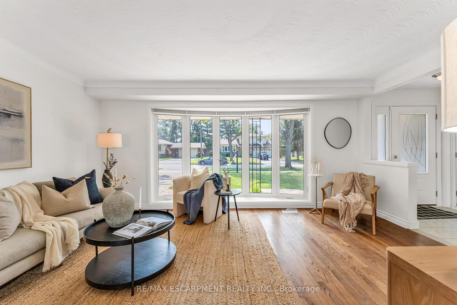 Photo 12 of 7119 Brian Crescent, Niagara Falls, Casey — HOMEH