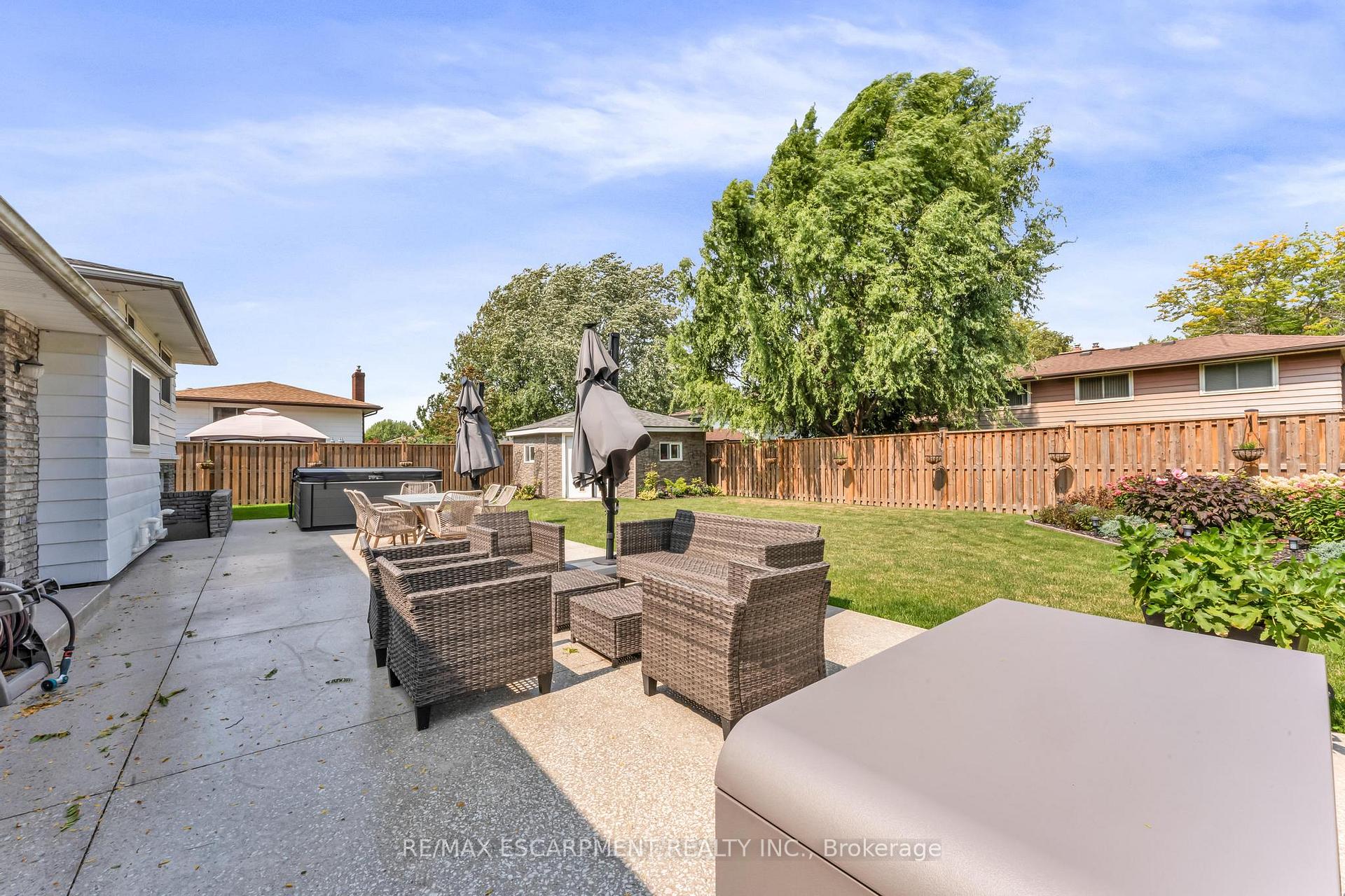Photo 41 of 7119 Brian Crescent, Niagara Falls, Casey — HOMEH