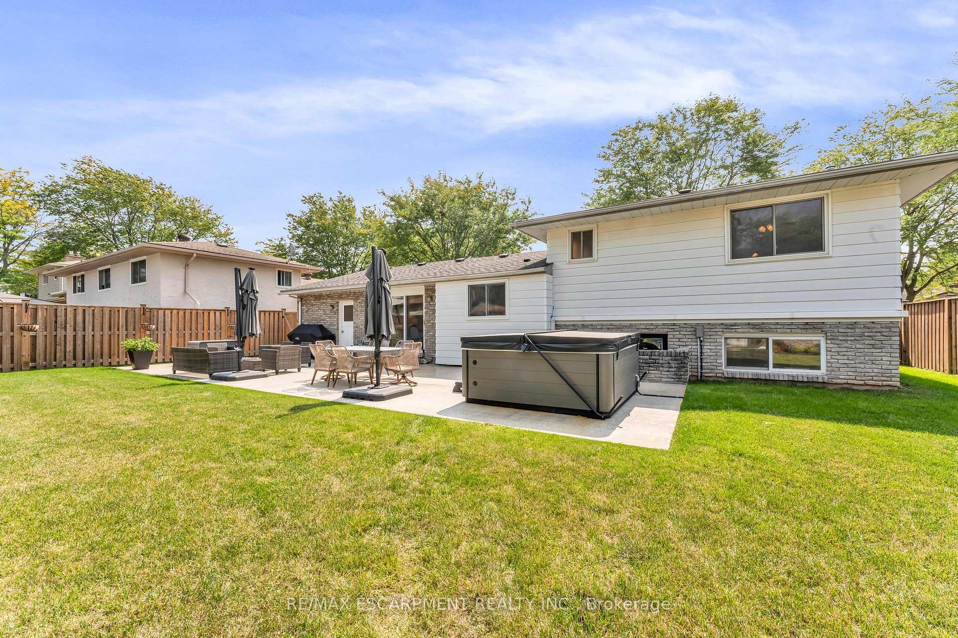 Photo 37 of 7119 Brian Crescent, Niagara Falls, Casey — HOMEH