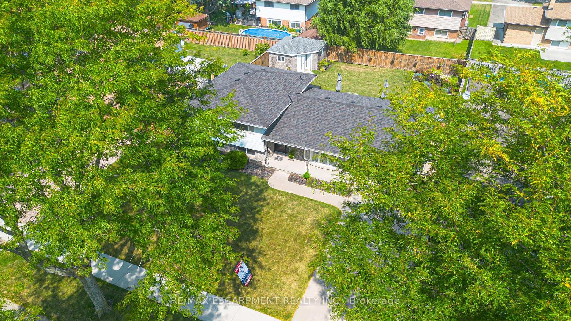 Photo 39 of 7119 Brian Crescent, Niagara Falls, Casey — HOMEH