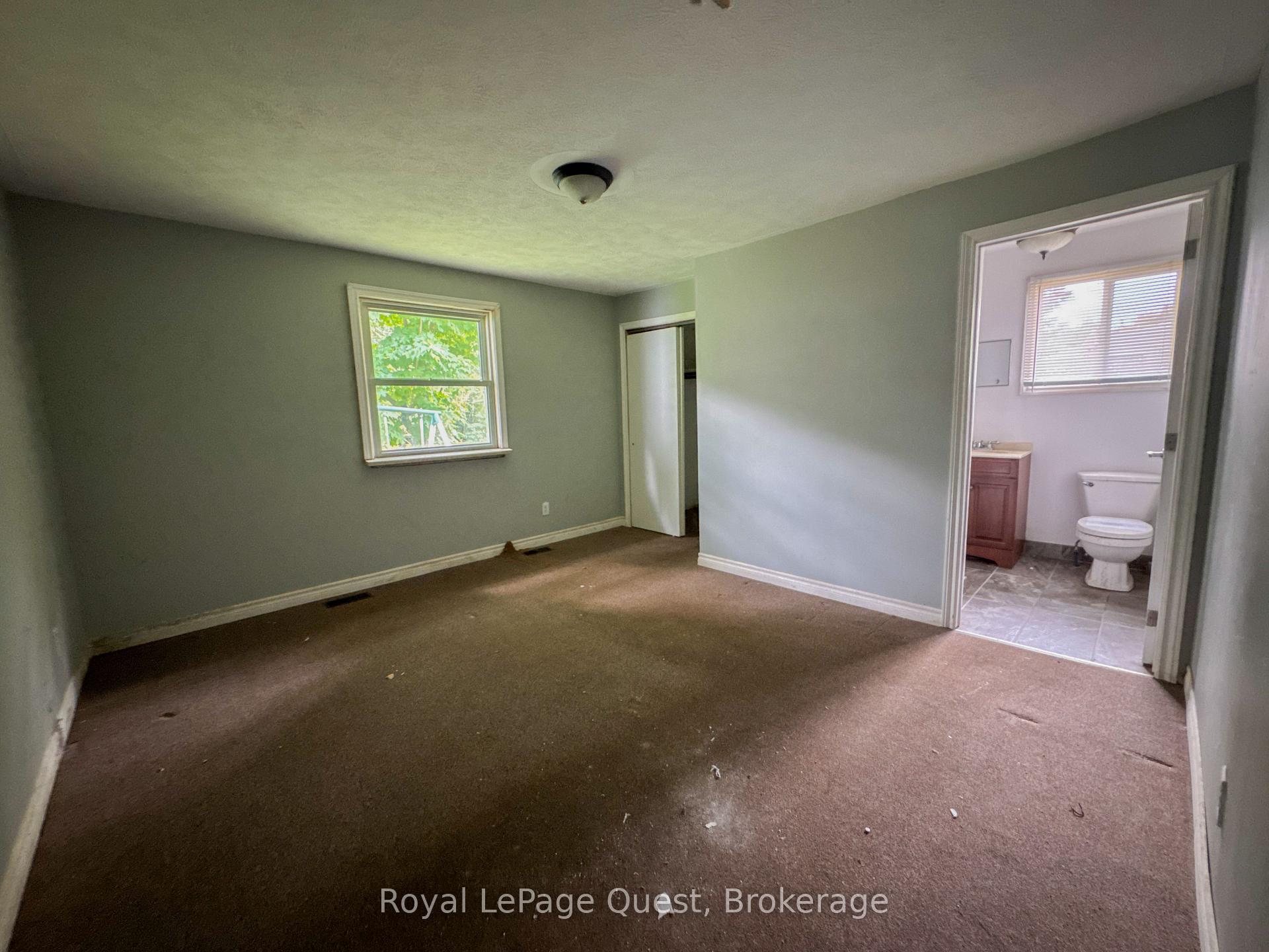 Photo 4 of 231 Barnett Avenue, Midland — HOMEH