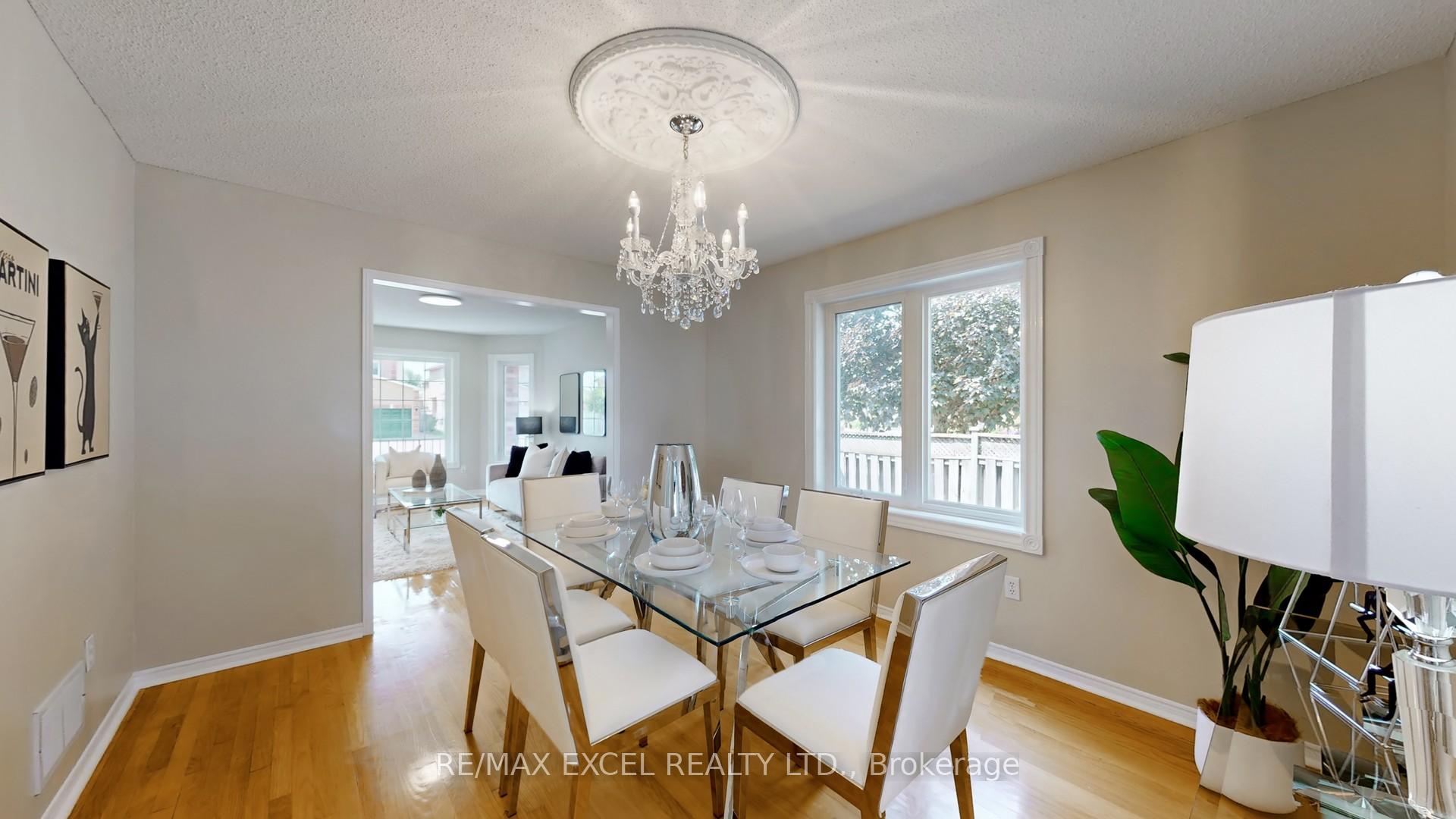 Photo 9 of 8 Macklin Street, Markham, Middlefield — HOMEH