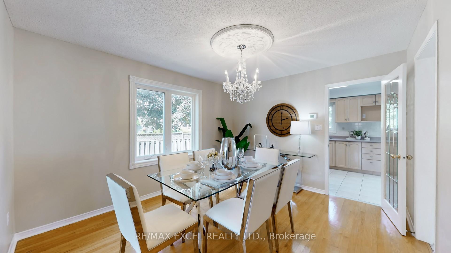 Photo 18 of 8 Macklin Street, Markham, Middlefield — HOMEH