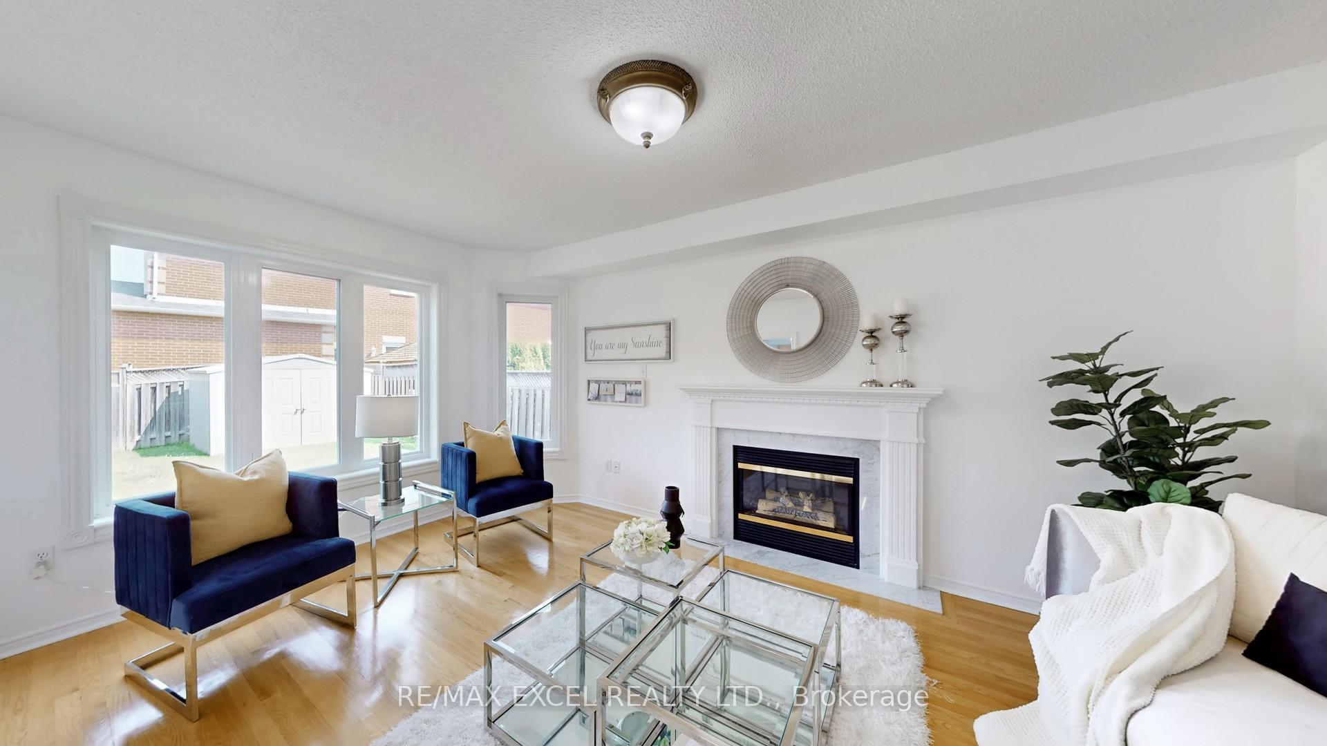 Photo 15 of 8 Macklin Street, Markham, Middlefield — HOMEH