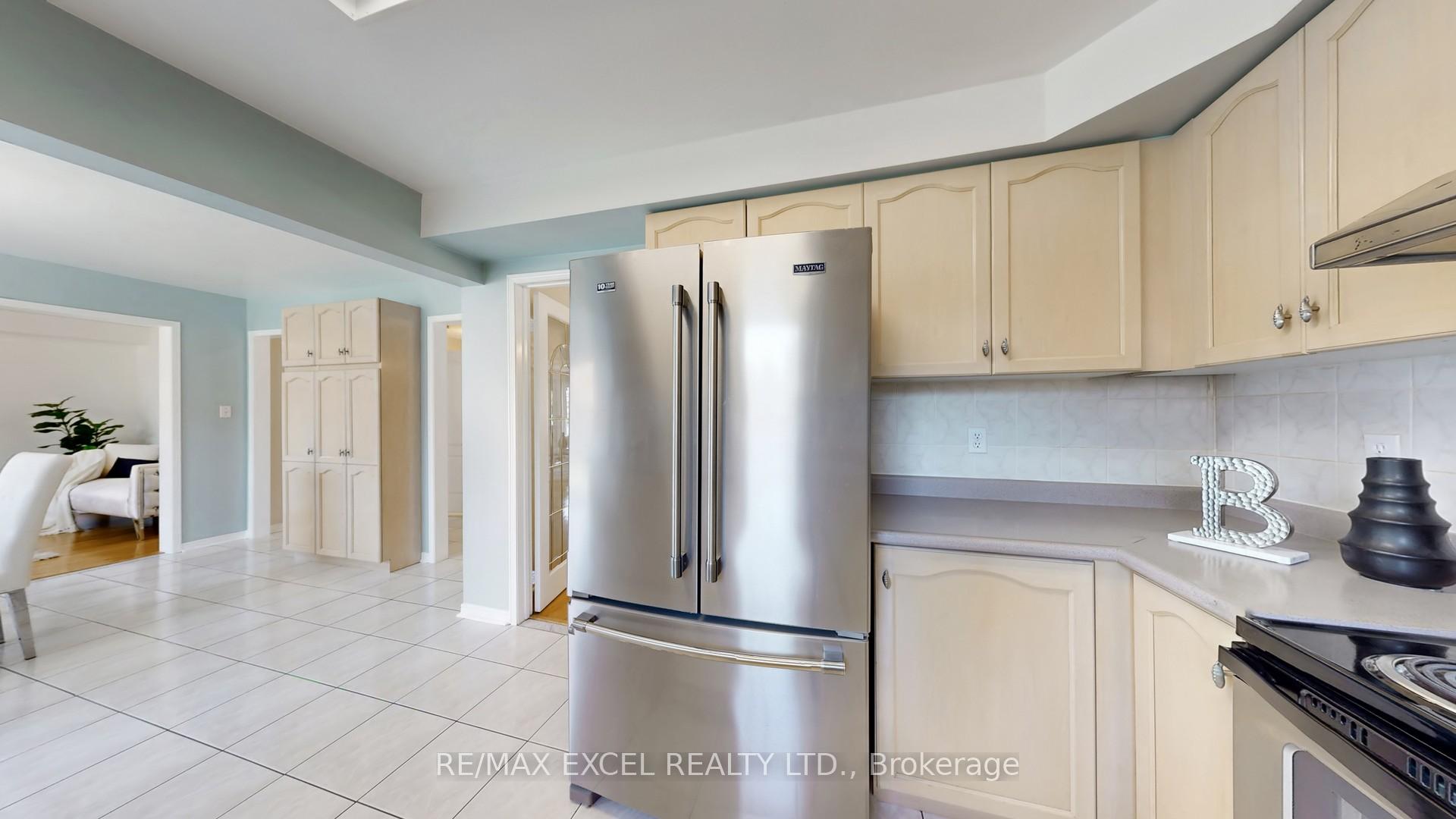 Photo 19 of 8 Macklin Street, Markham, Middlefield — HOMEH