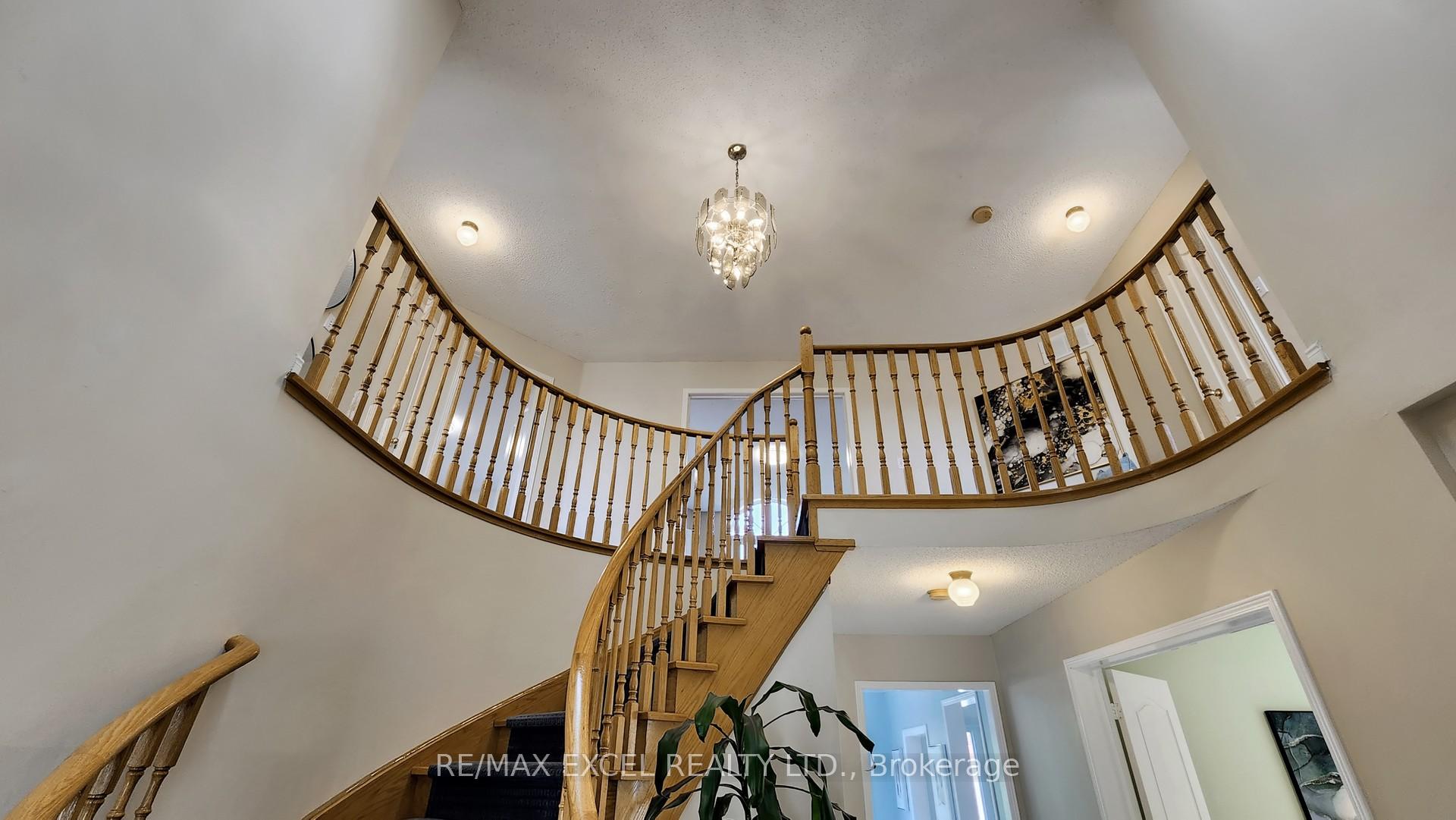 Photo 20 of 8 Macklin Street, Markham, Middlefield — HOMEH