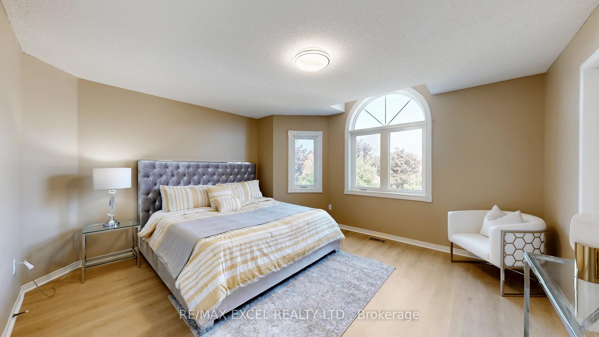 Photo 24 of 8 Macklin Street, Markham, Middlefield — HOMEH