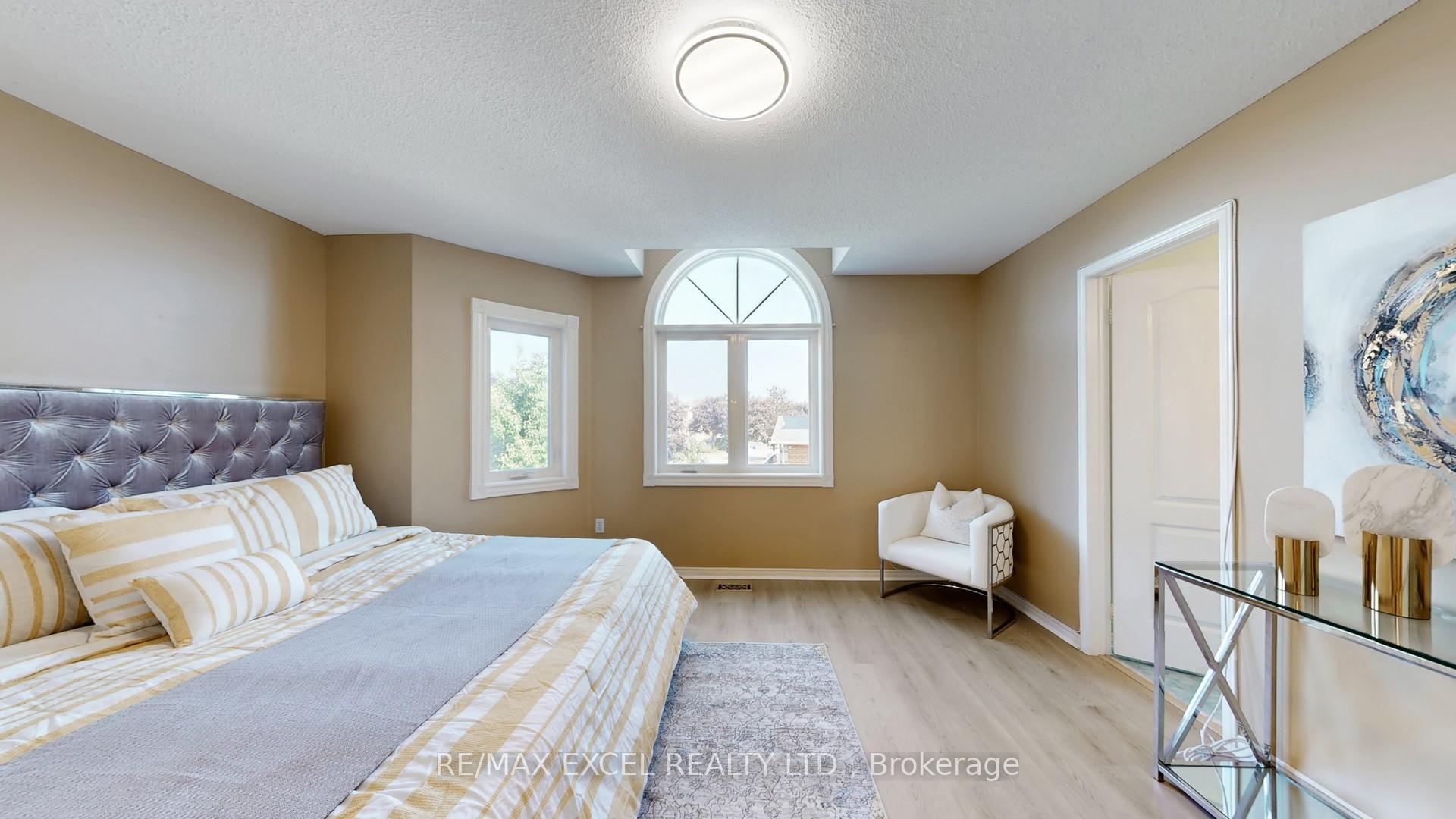 Photo 25 of 8 Macklin Street, Markham, Middlefield — HOMEH