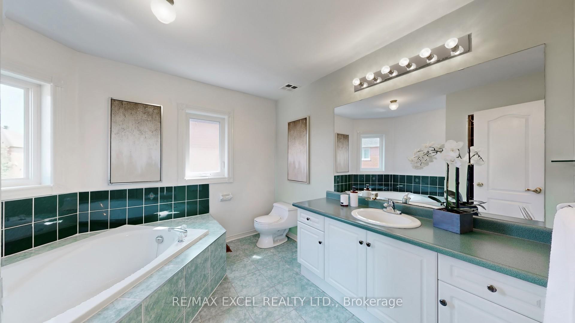 Photo 26 of 8 Macklin Street, Markham, Middlefield — HOMEH
