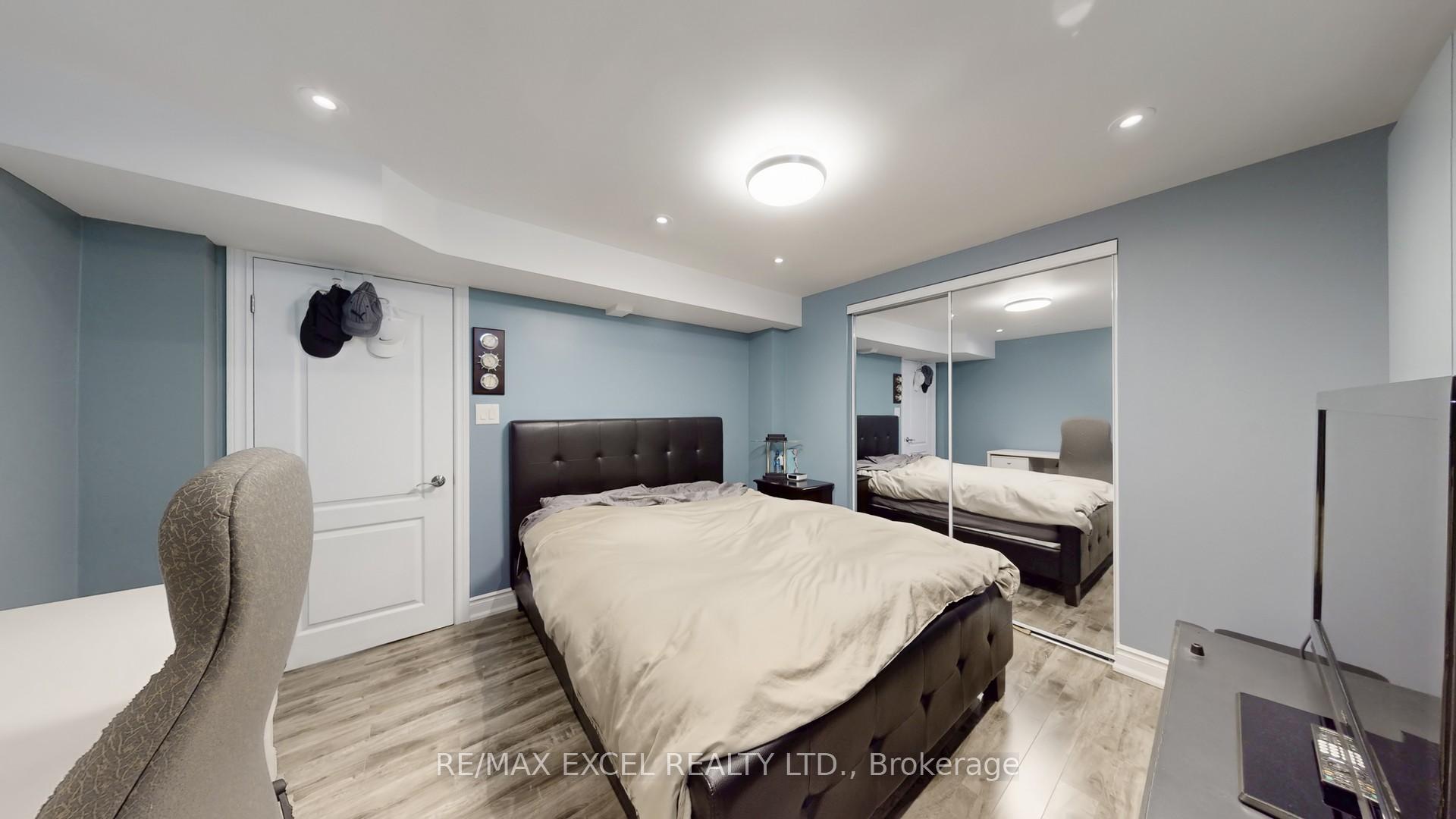 Photo 42 of 8 Macklin Street, Markham, Middlefield — HOMEH