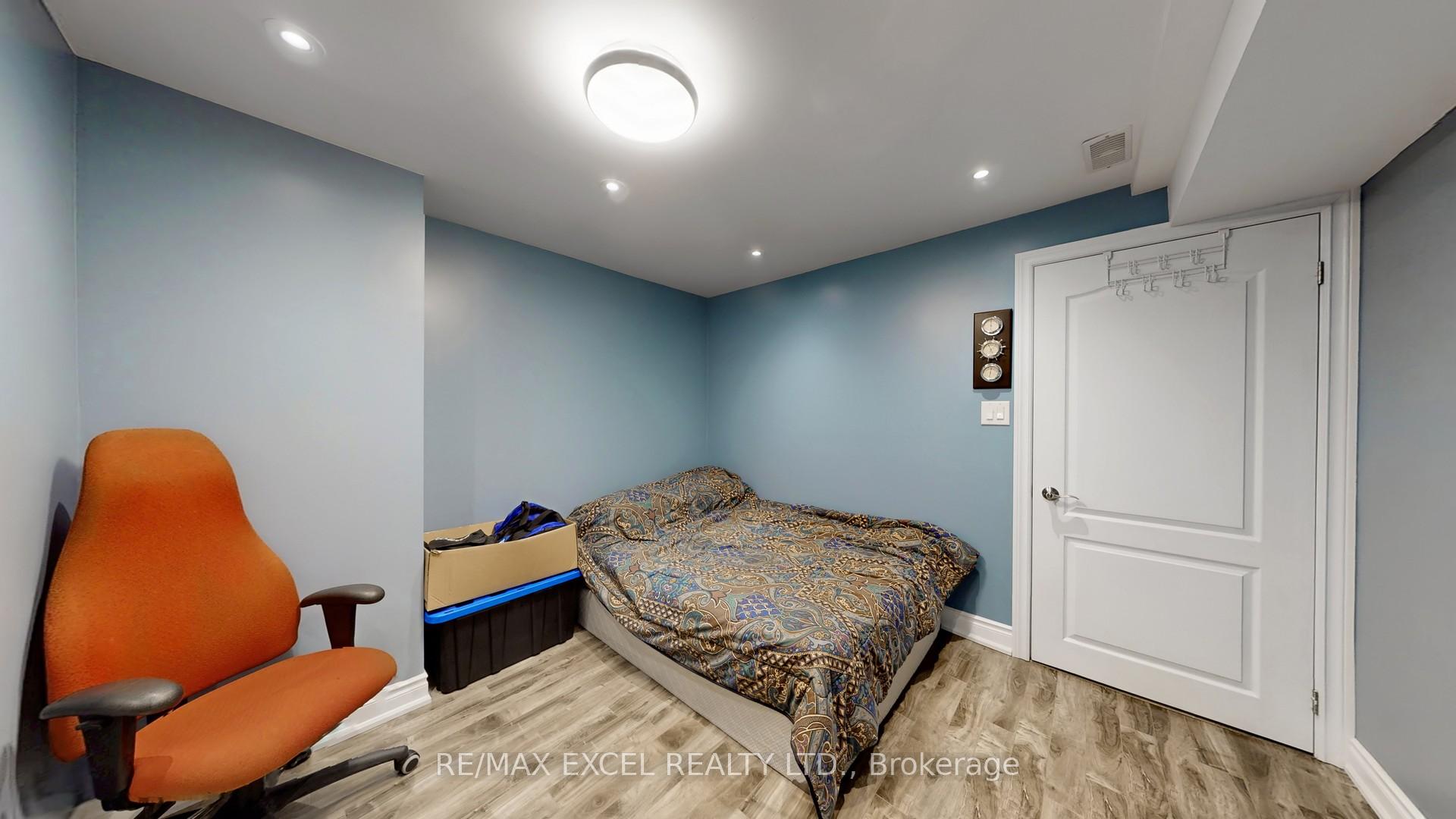 Photo 43 of 8 Macklin Street, Markham, Middlefield — HOMEH