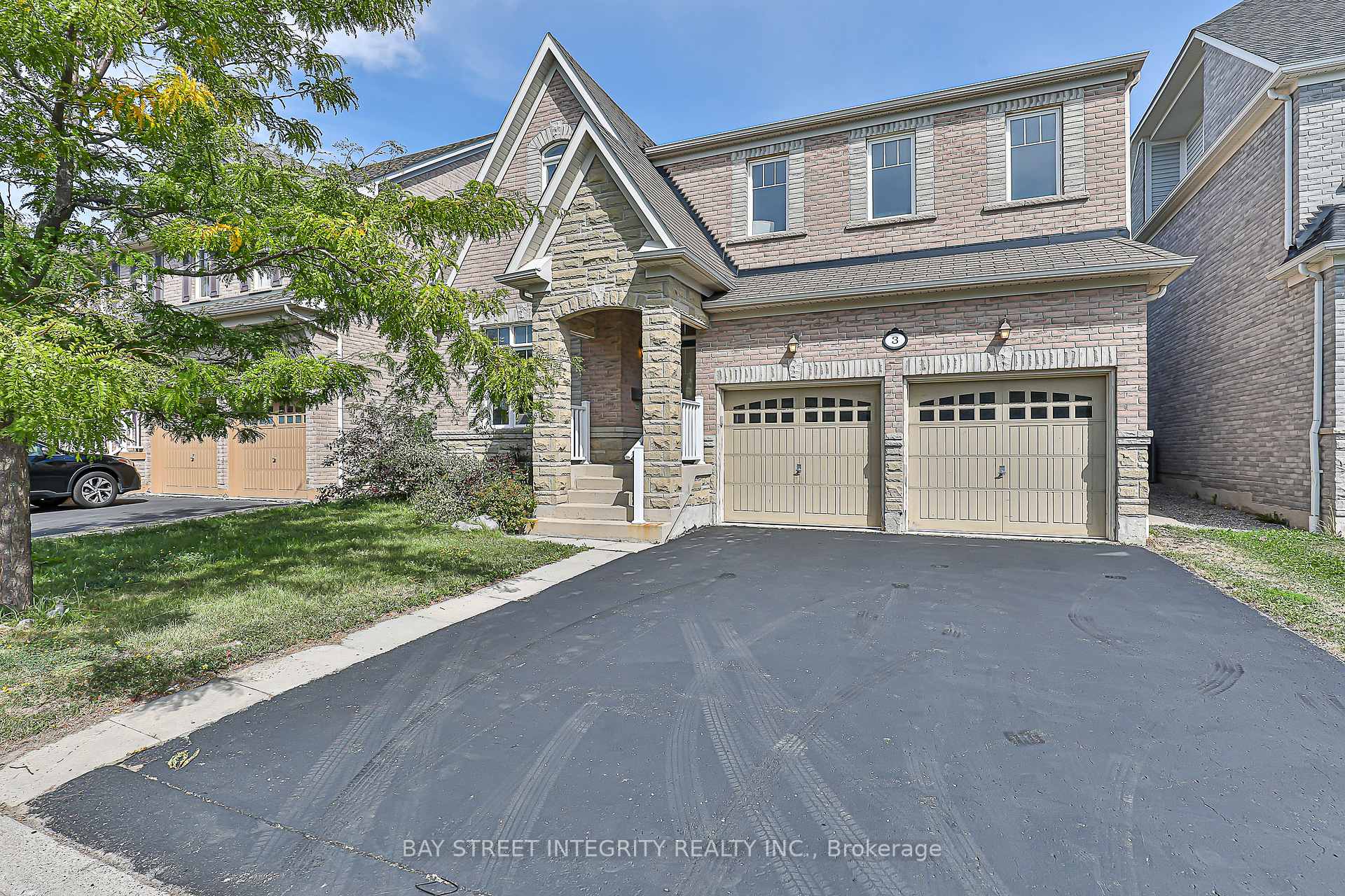 Photo 2 of 3 Headon Avenue, Ajax, Central East — HOMEH