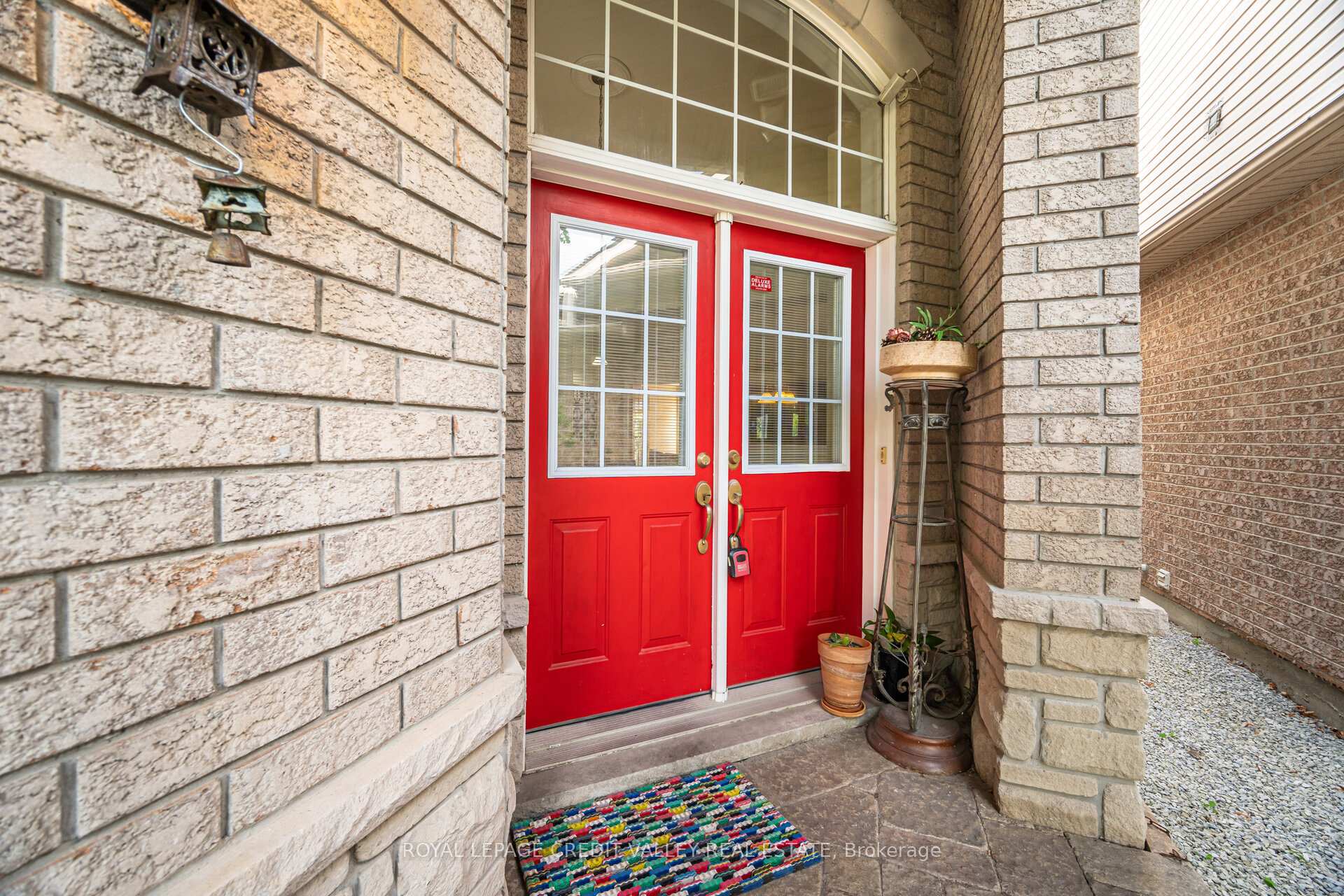 Photo 7 of 91 Trailside Walk, Brampton, Bramalea North Industrial — HOMEH