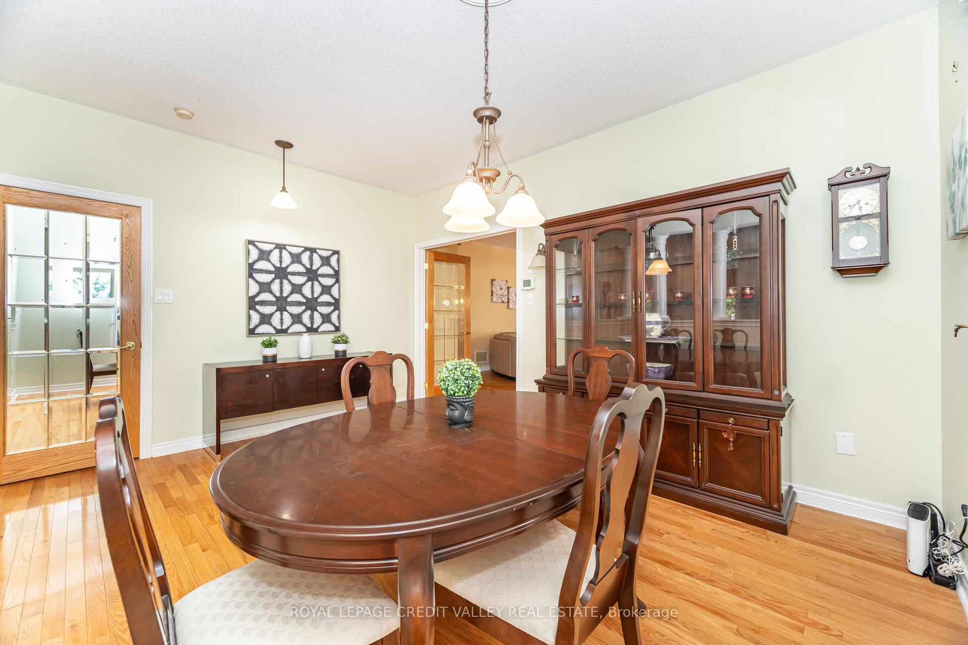 Photo 11 of 91 Trailside Walk, Brampton, Bramalea North Industrial — HOMEH