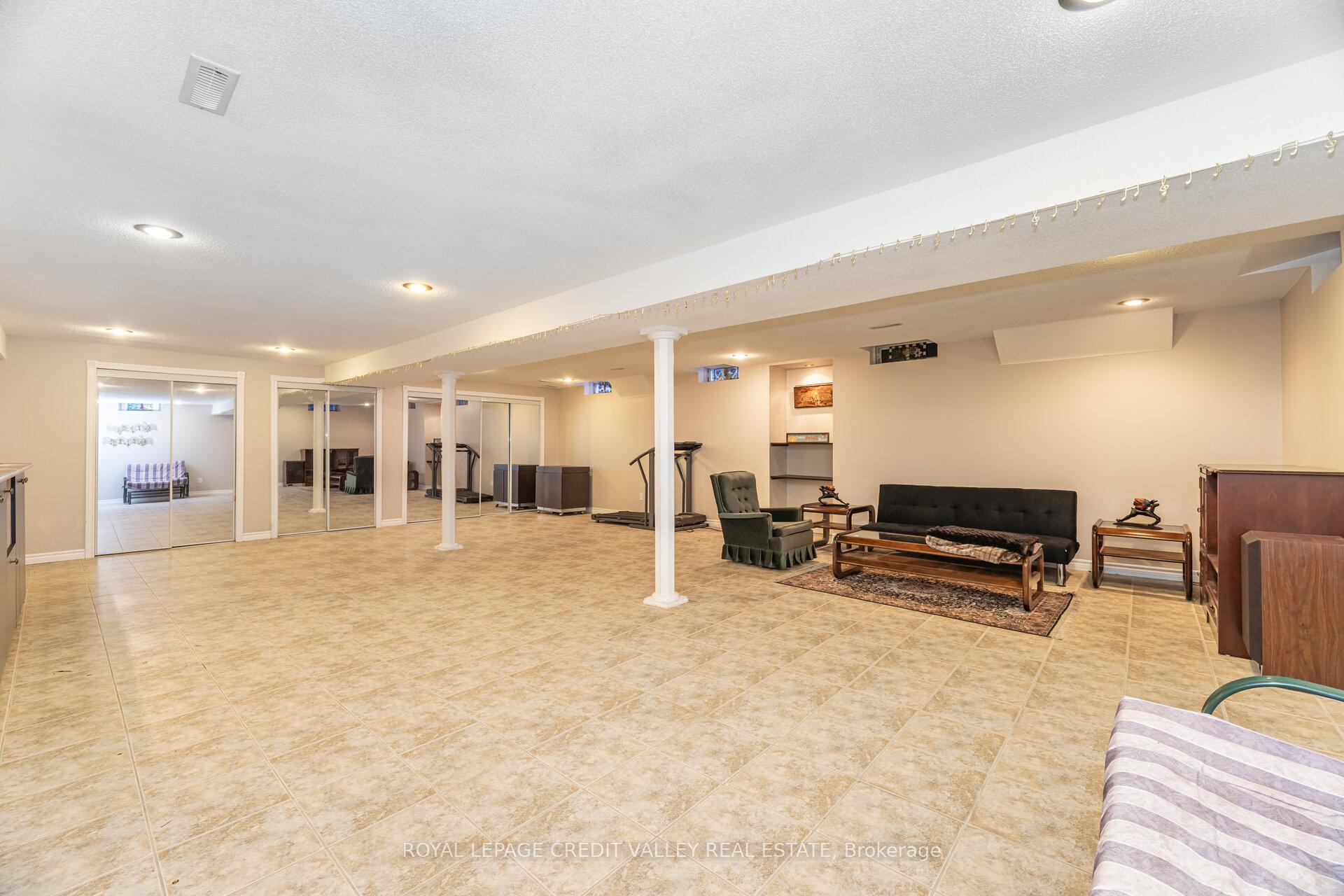 Photo 24 of 91 Trailside Walk, Brampton, Bramalea North Industrial — HOMEH