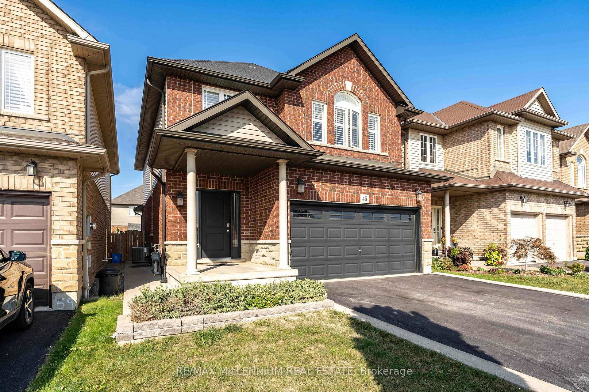 Photo 10 of 45 Bellagio Avenue, Hamilton, Stoney Creek Mountain — HOMEH